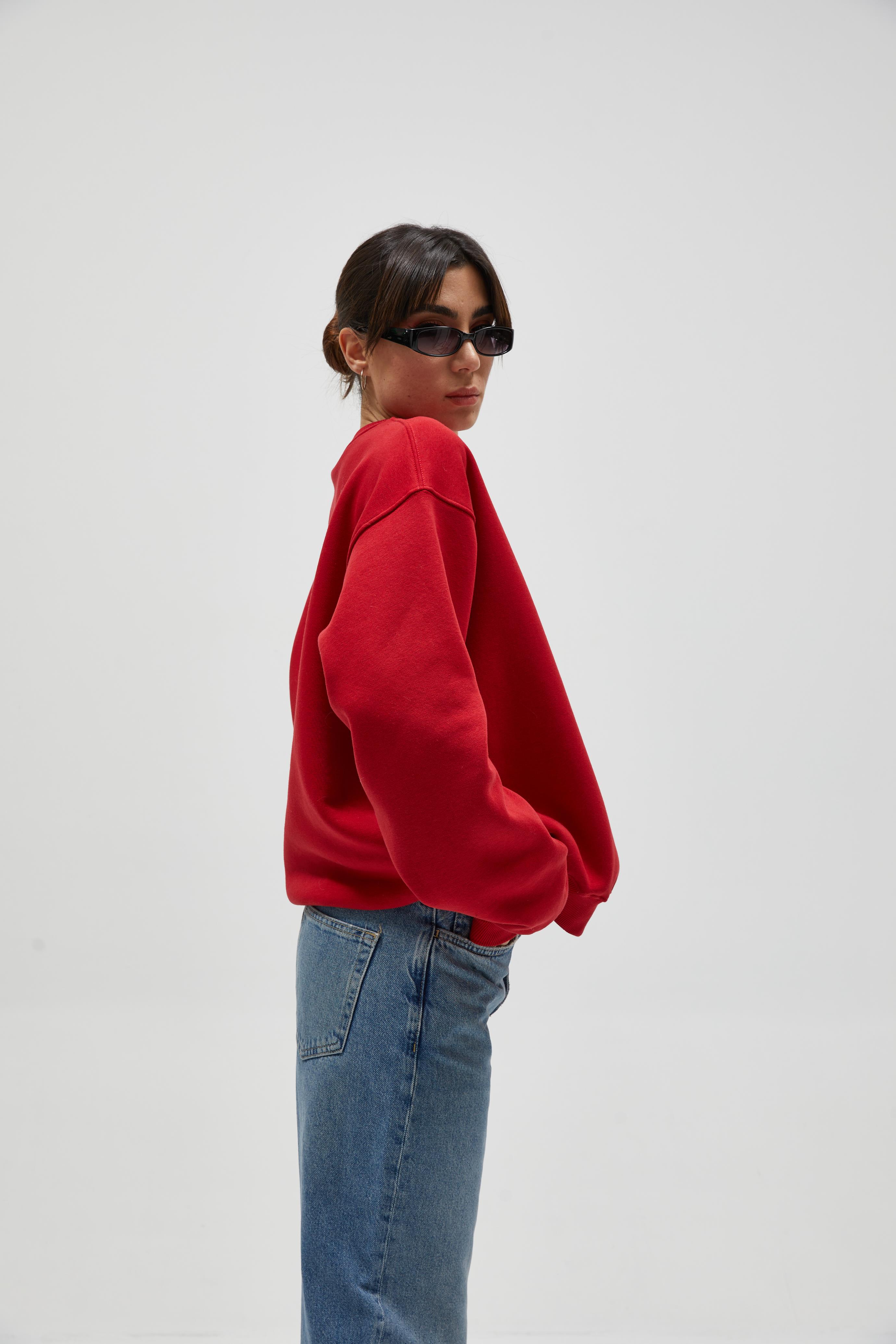Kırmızı Nakışlı Sweatshirt