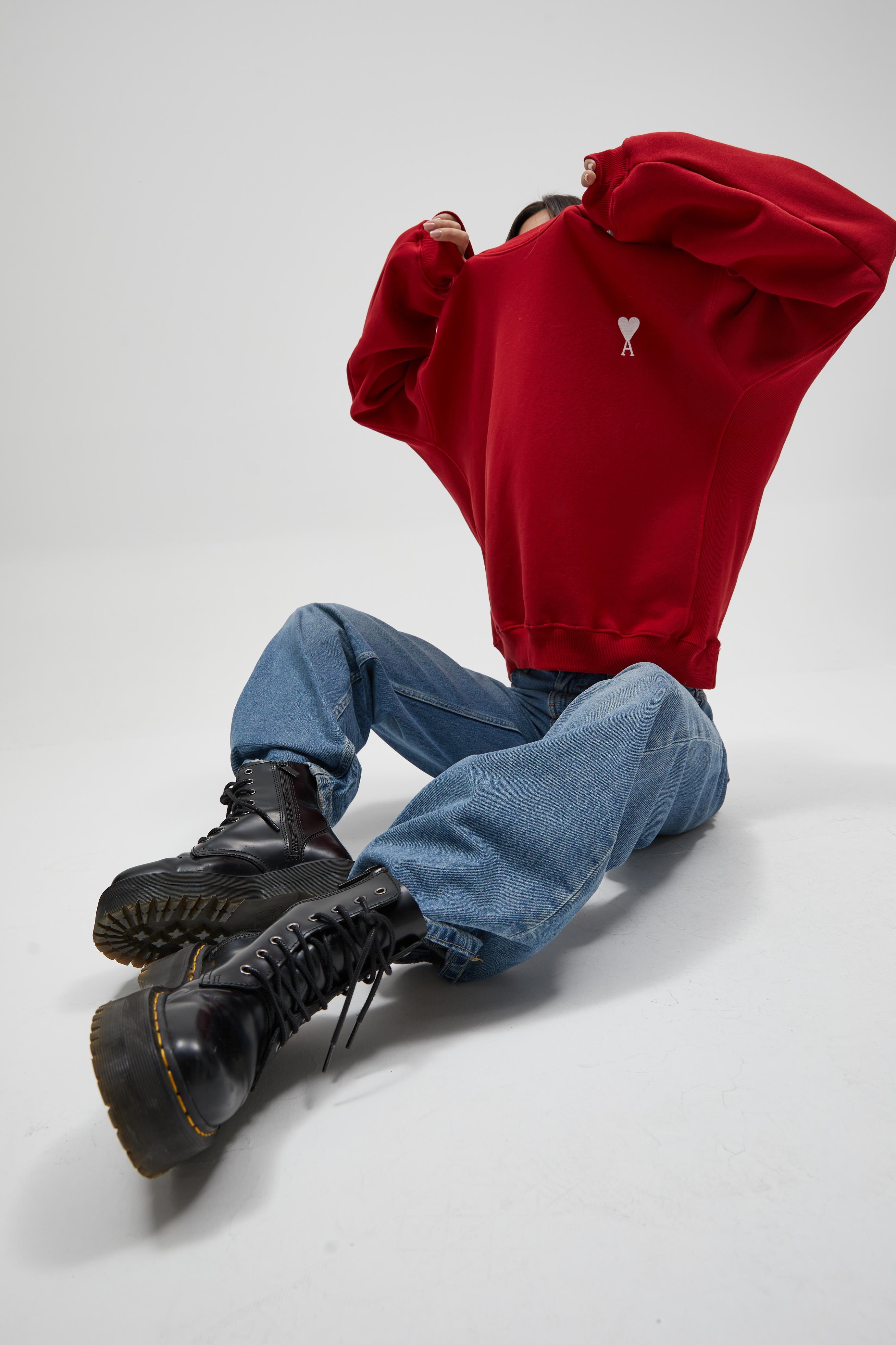 Kırmızı Nakışlı Sweatshirt