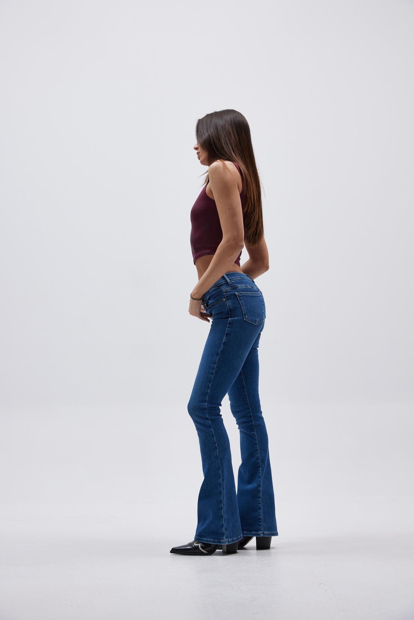 Koyu Mavi Flare Fit Jean 