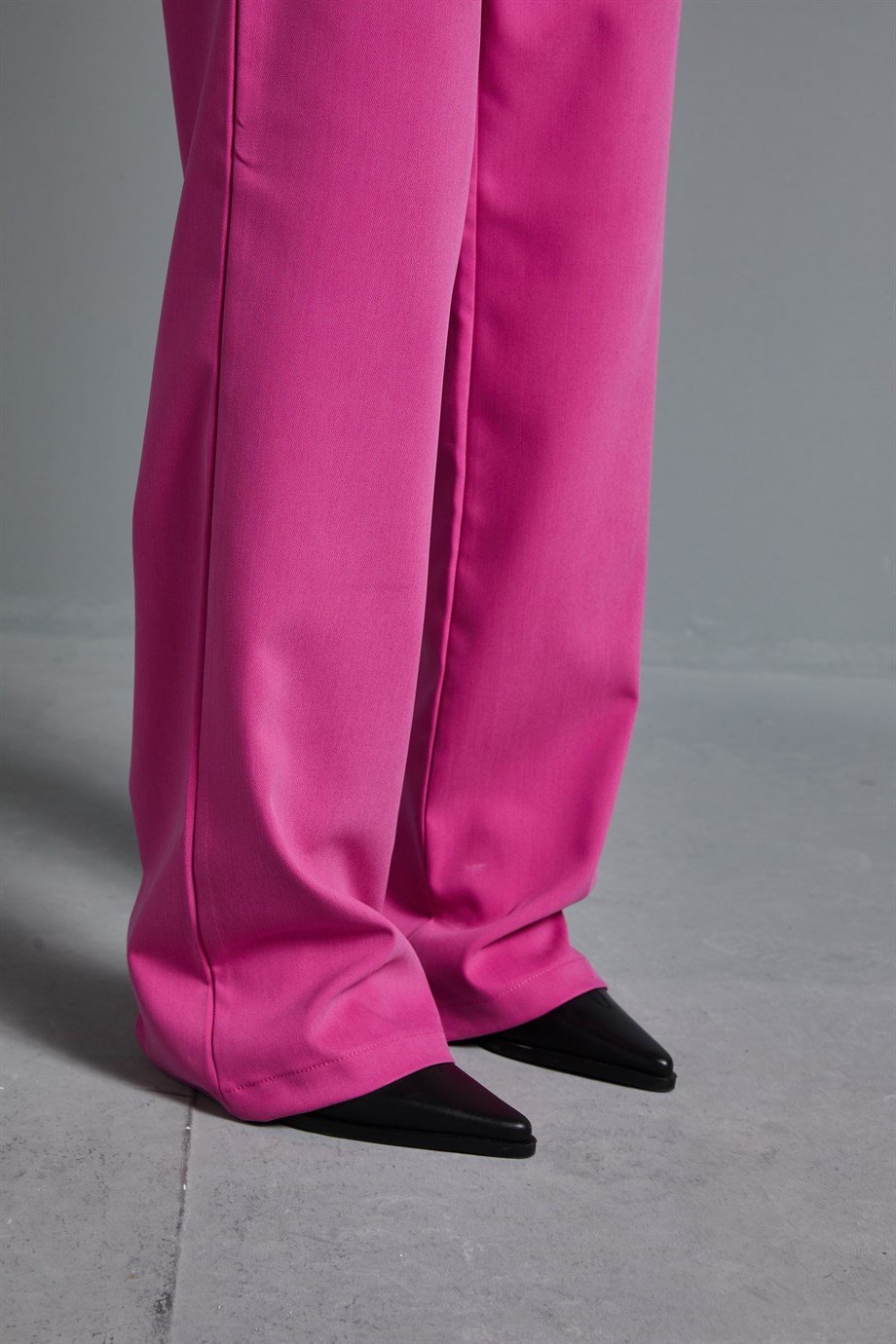 Pembe Tek Pileli Pantolon