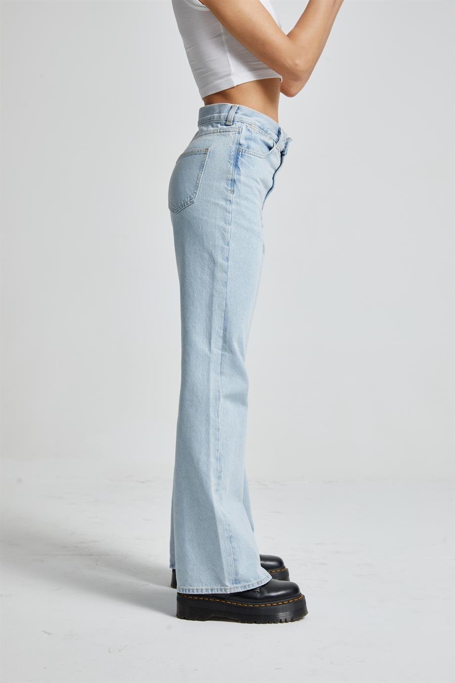Regular Flare Jean
