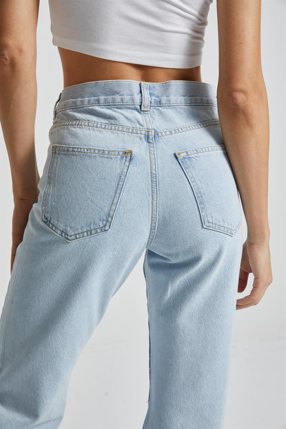 Regular Flare Jean