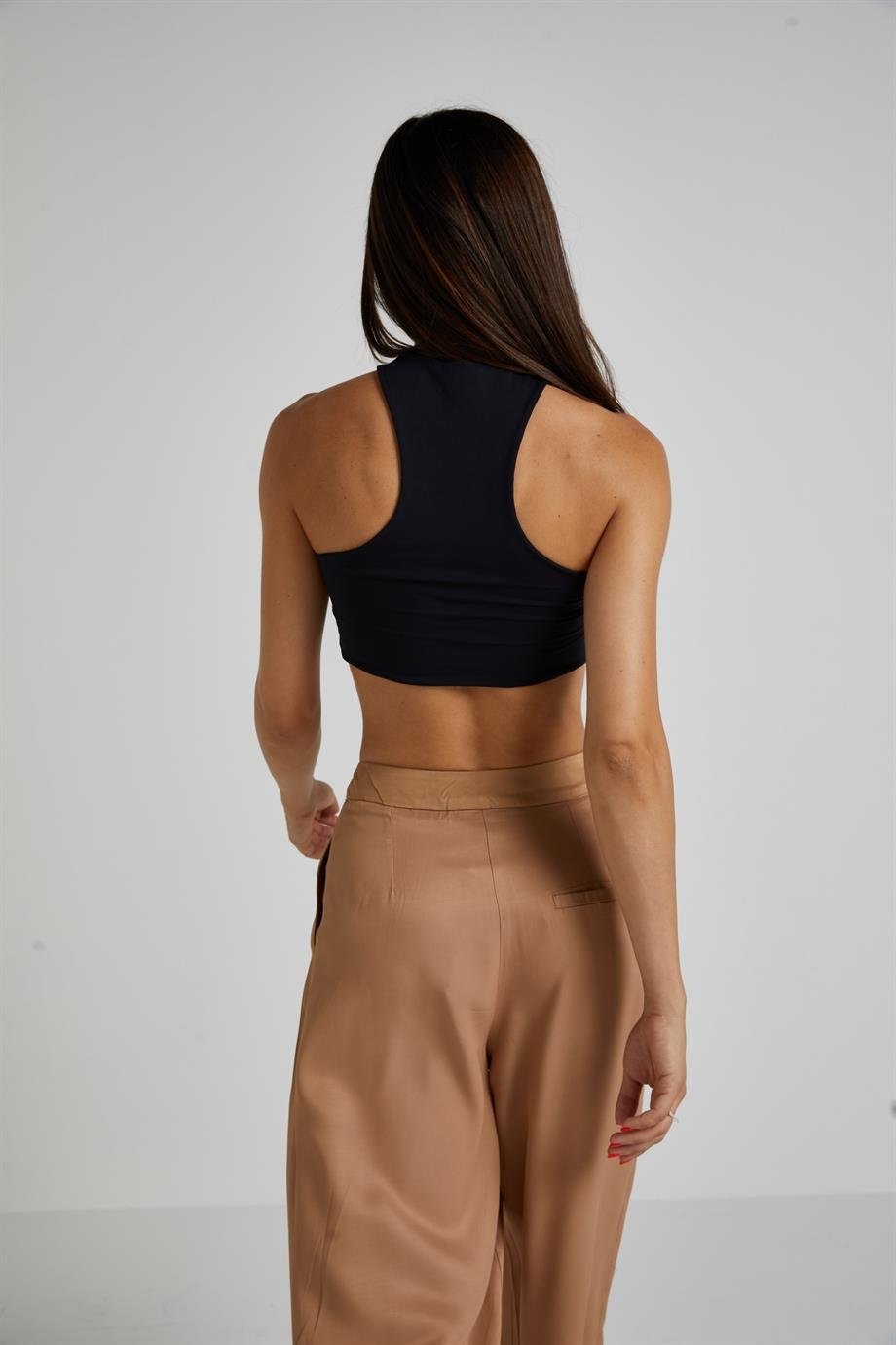 Siyah Asimetrik Kesim Top