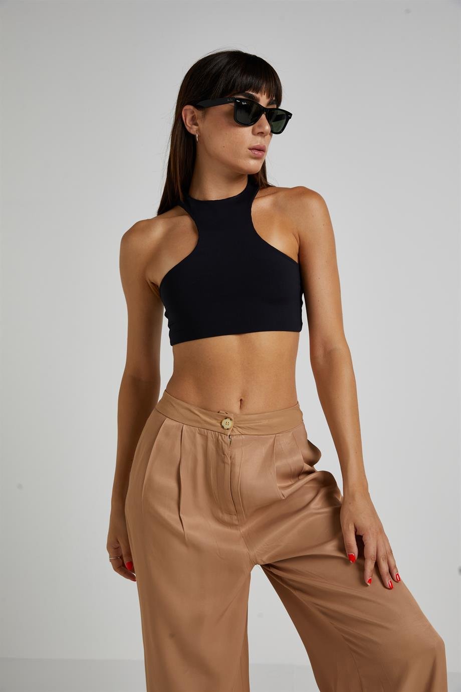 Siyah Asimetrik Kesim Top
