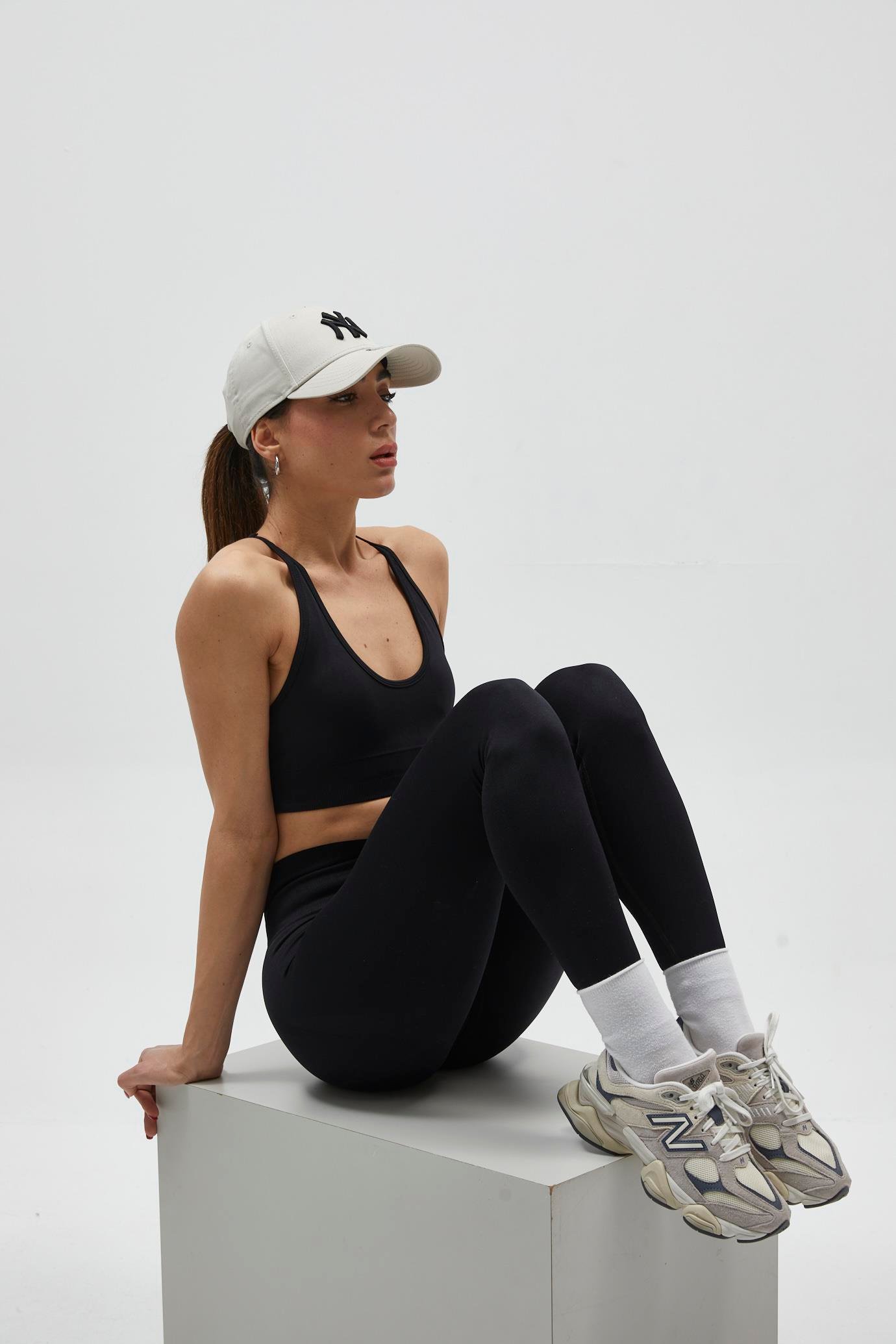 Siyah Çapraz Sırt Detaylı Bra