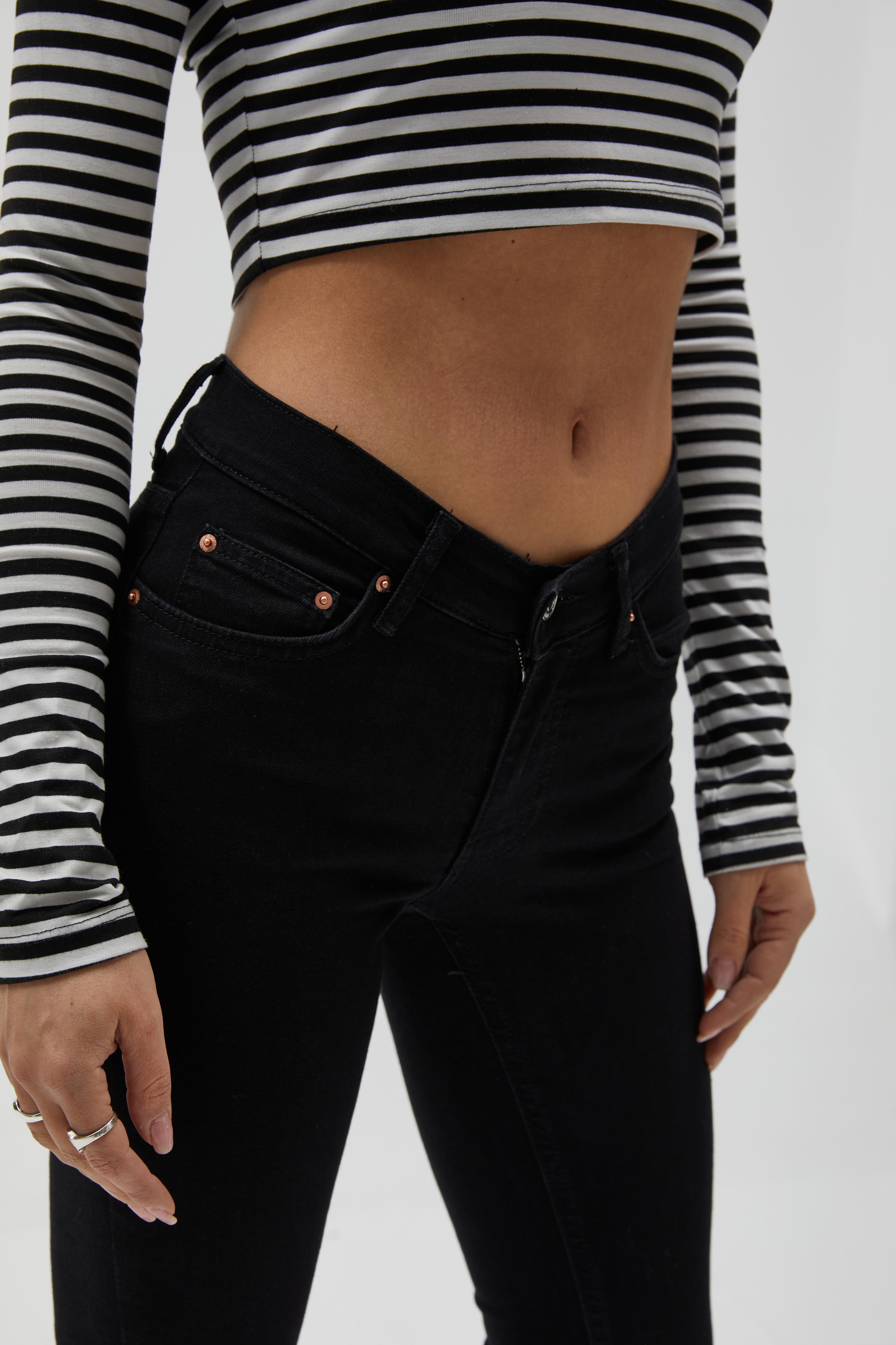 Siyah V Kesim Flare Fit Pantolon 