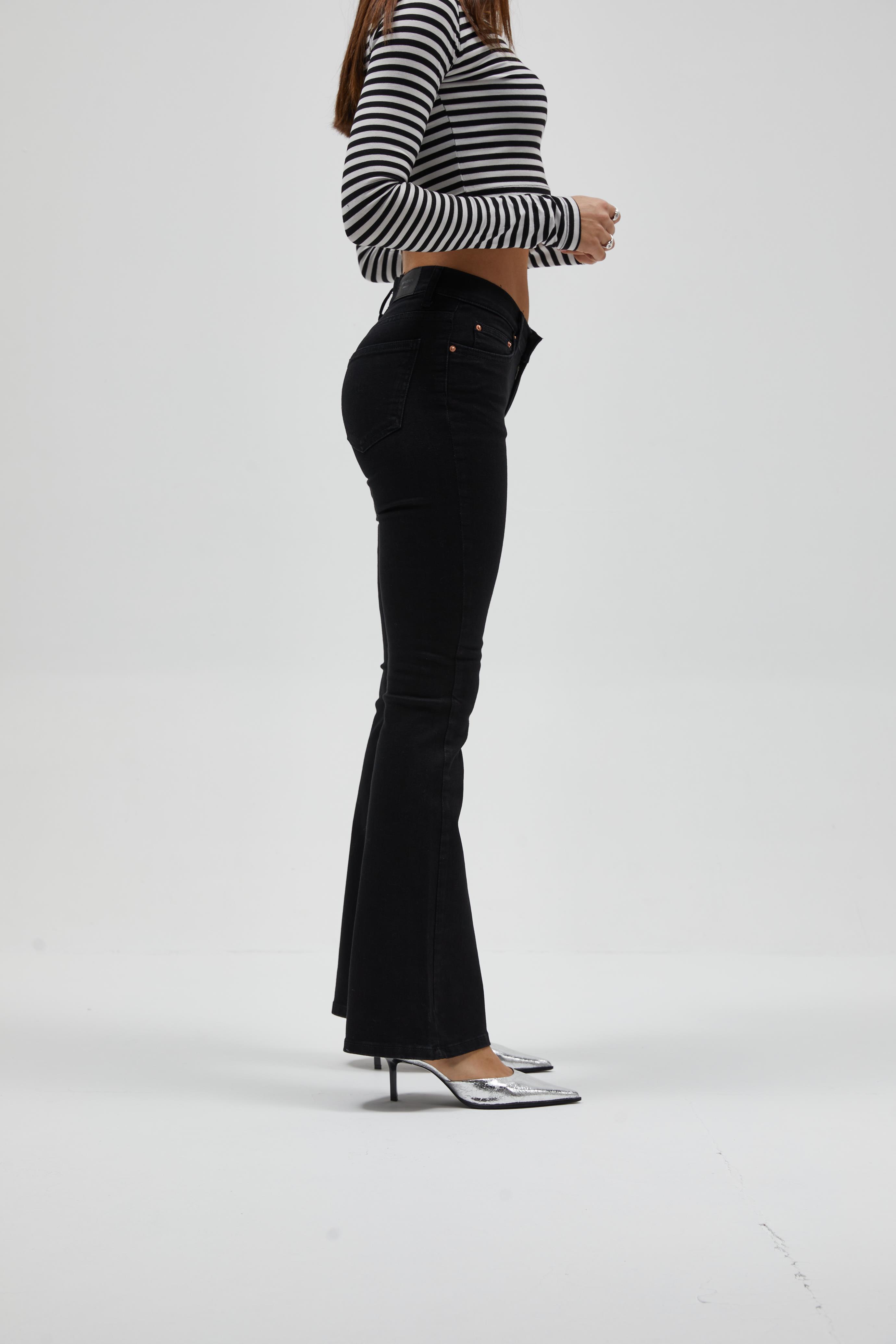 Siyah V Kesim Flare Fit Pantolon 
