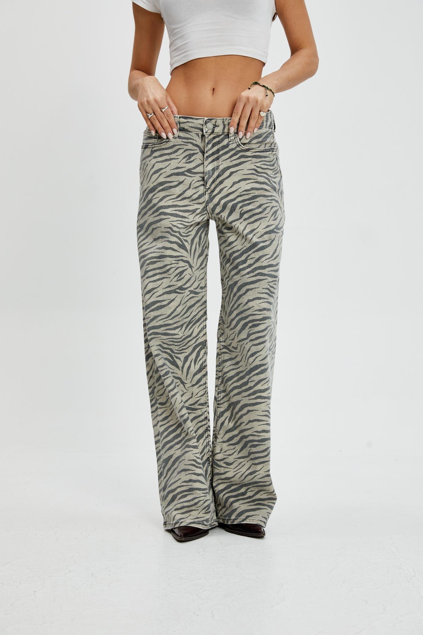Soluk Efektli Zebra Desen Jean