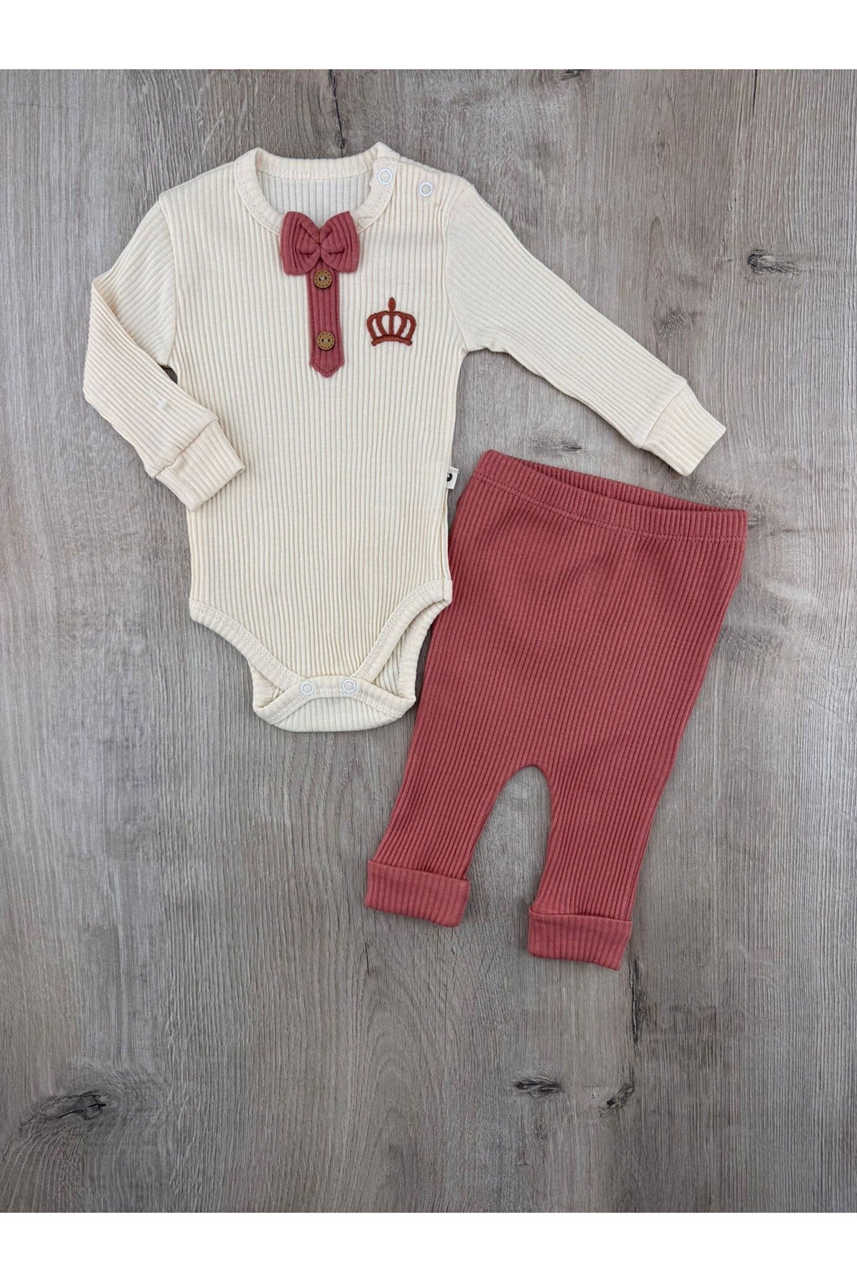 #260261 (0-12 Ay) Papyonlu Çıtçıtlı Badili Takım