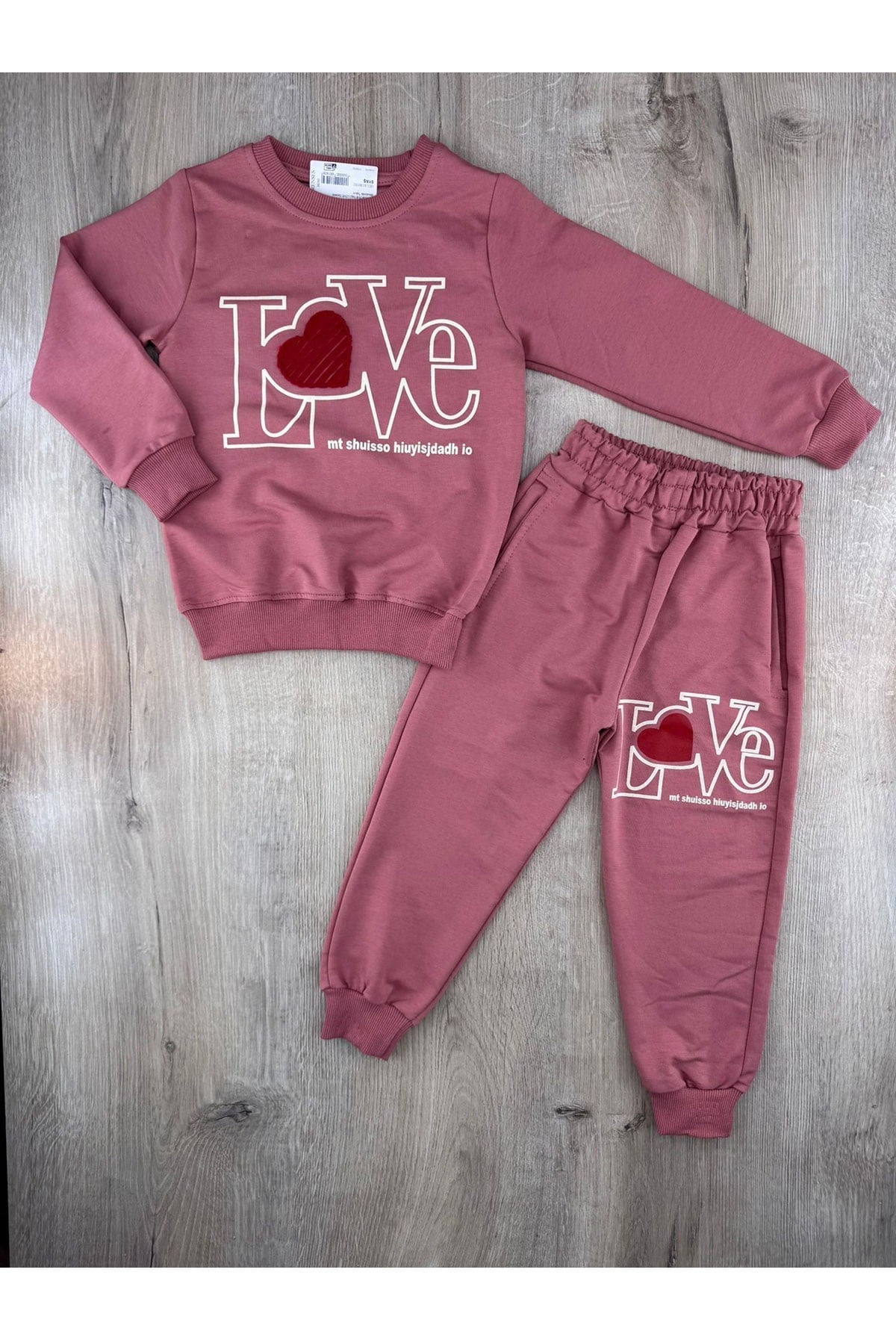 #360338 (5-8 Yaş) LOVE Desenli Mevsimlik Takım