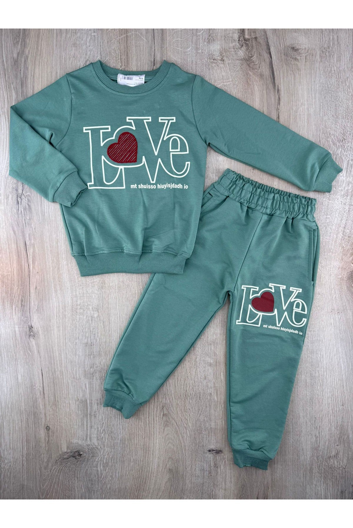 #360338 (5-8 Yaş) LOVE Desenli Mevsimlik Takım