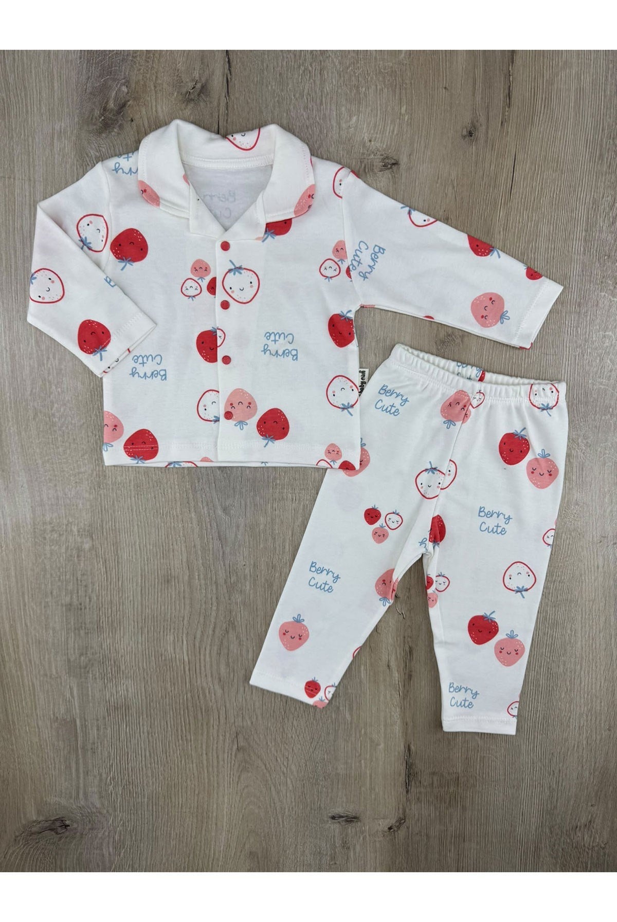 Babycan-41 (3-12 Ay) Çilek Desenli Önden Düğmeli Pijama Takımı