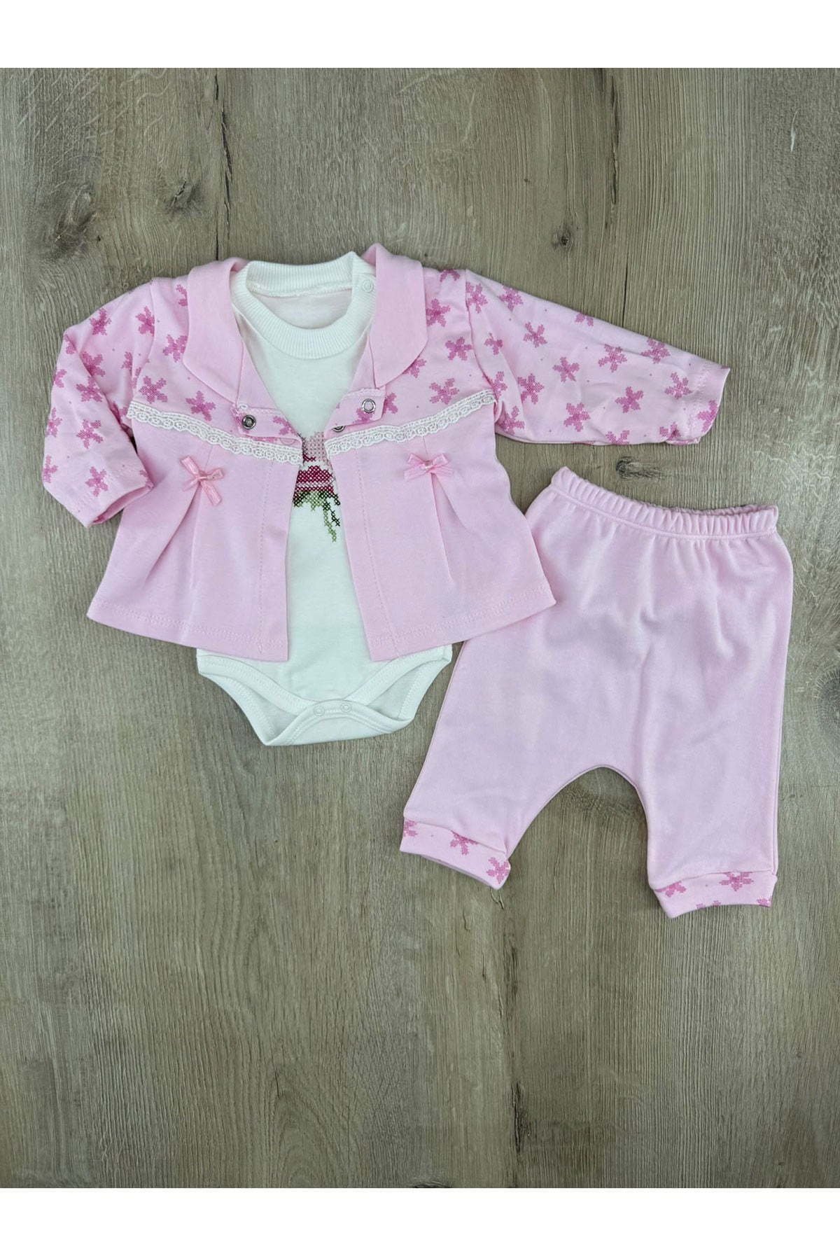 Babyim (0-9 Ay) Çiçek İşlemeli Desenli Hırkalı 3Lü Takım
