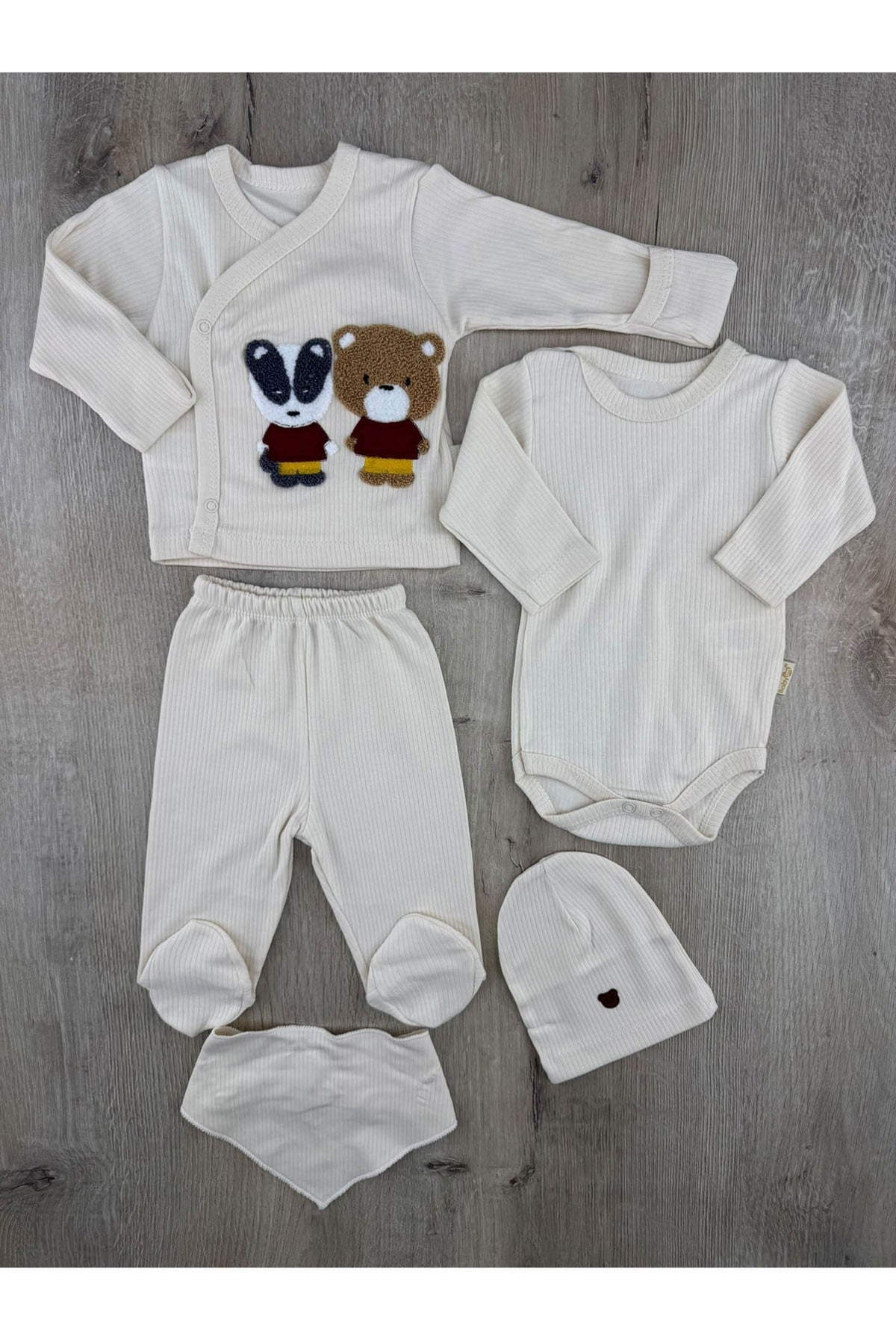 Babyim 1932 (0-3 Ay) Rakun Ayıcık Desenli Zıbın Takımı