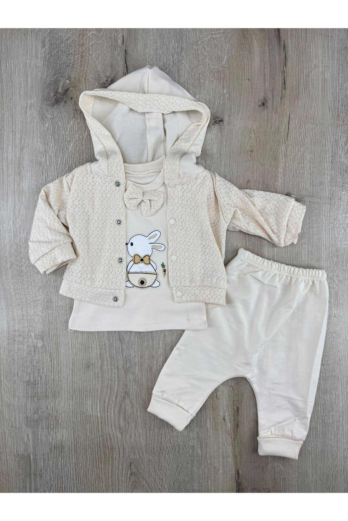Babyim 2311 (0-9 Ay) Papyonlu Tavşan Desenli 3Lü Hırkalı Takım