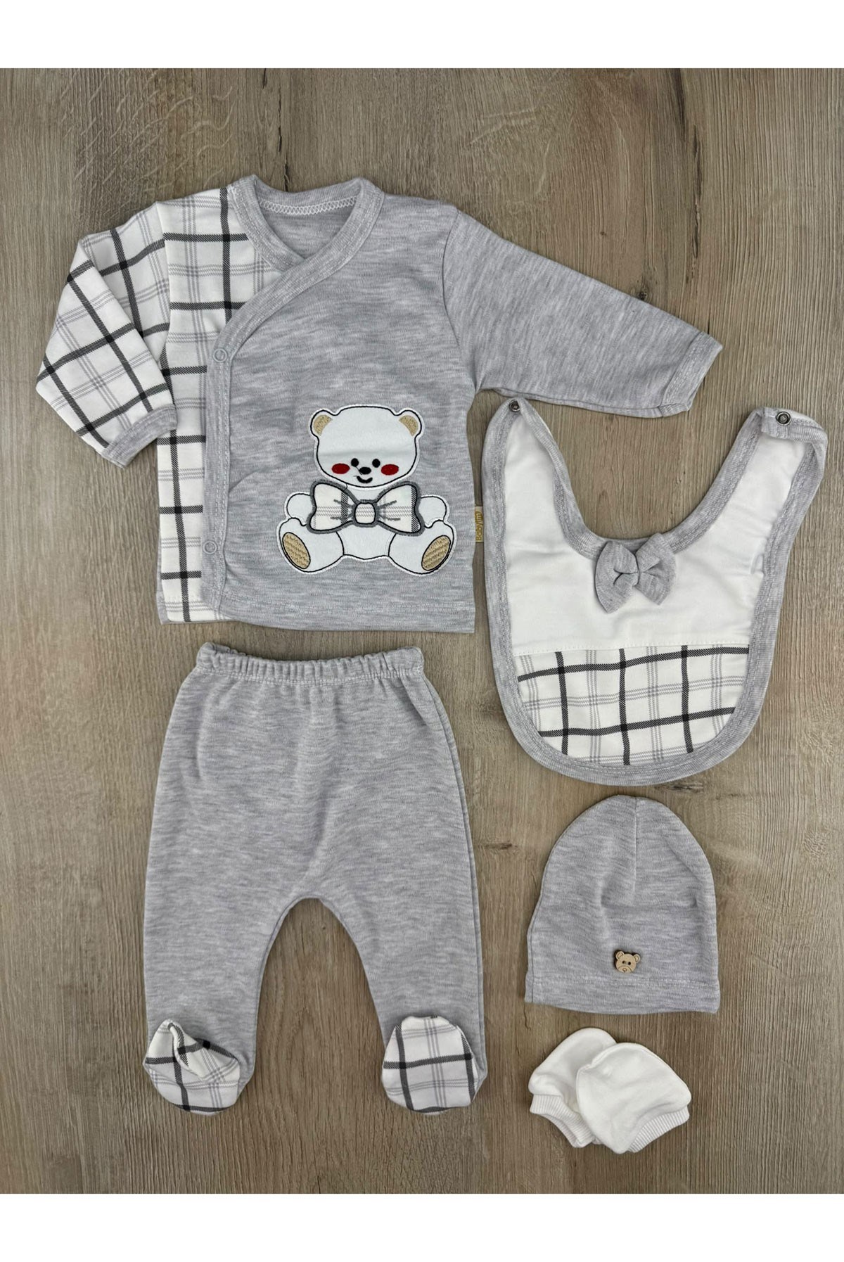 Babyim(0-3 Ay) Oturan Papyonlu Ayıcık Desenli Zıbın Takımı