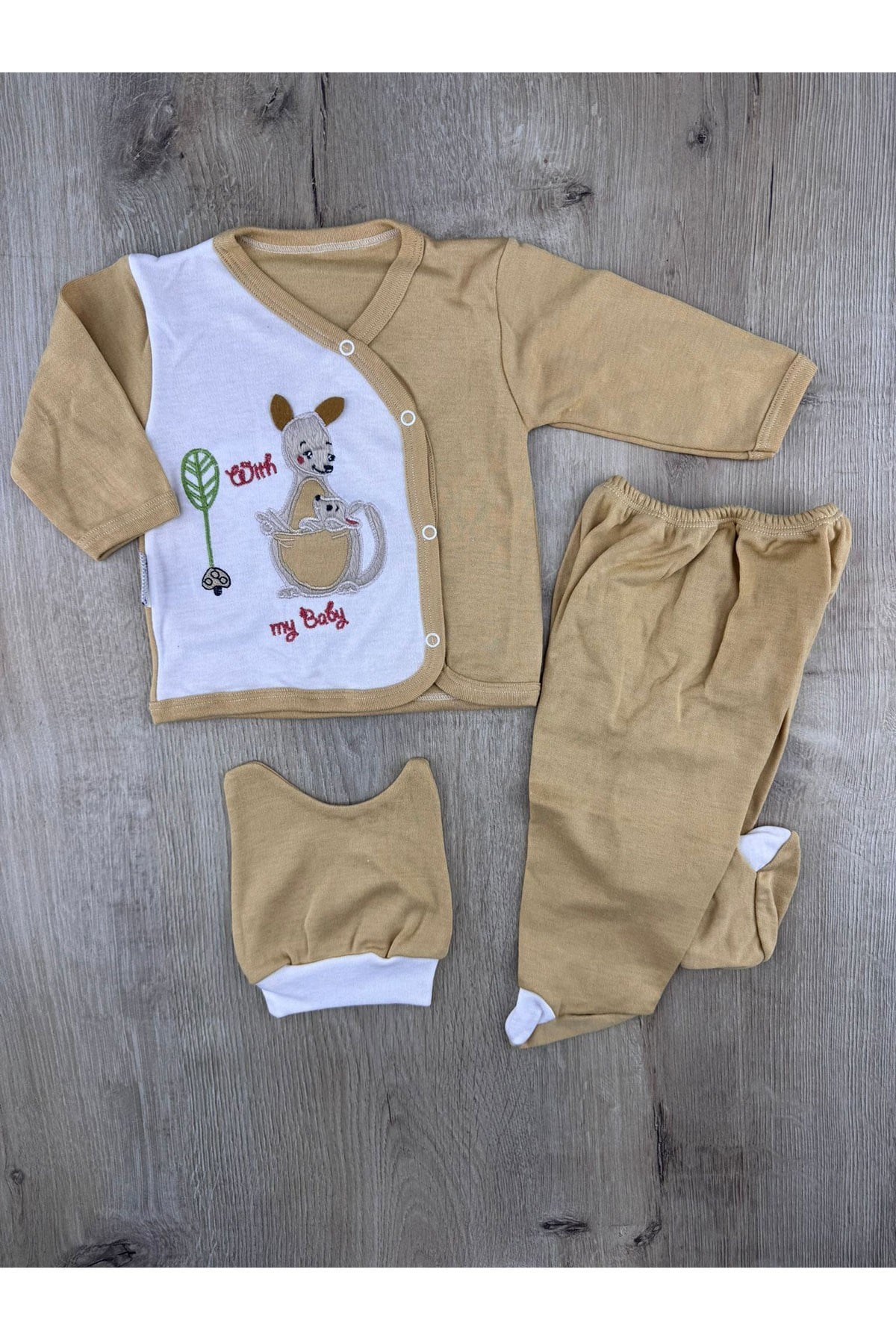 Beyzi Bebe(0-3 Ay) Kanguru Desenli Şapkalı Zıbın Takımı