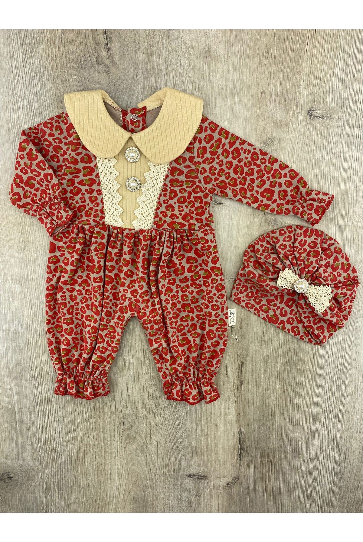 Coşay (3-12 Ay) Yakalı Leopar Desenli Tulum
