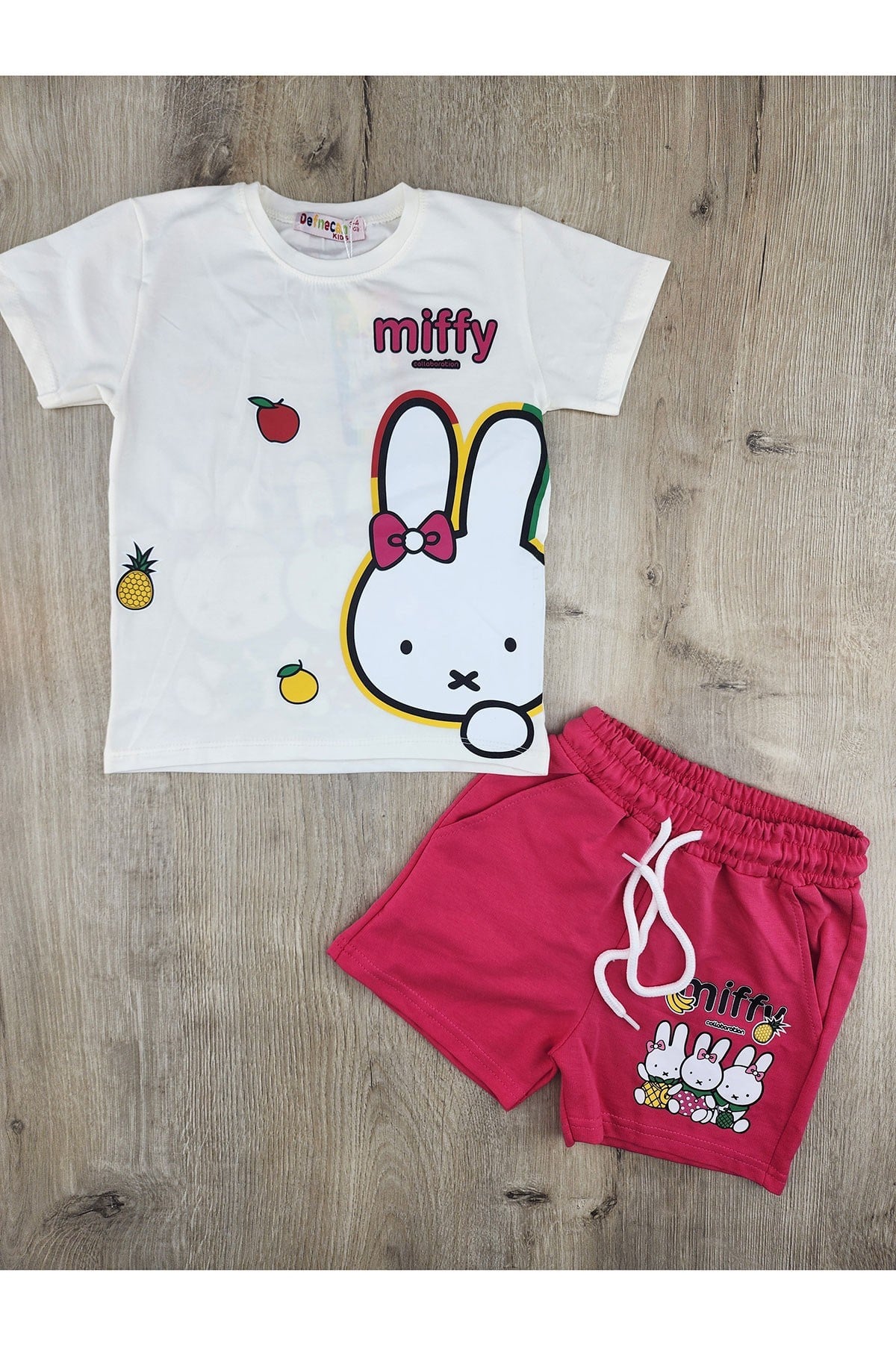 Defnecan (3-10 Yaş) Miffy Desenli Sırt Baskılı Şortlu Takım