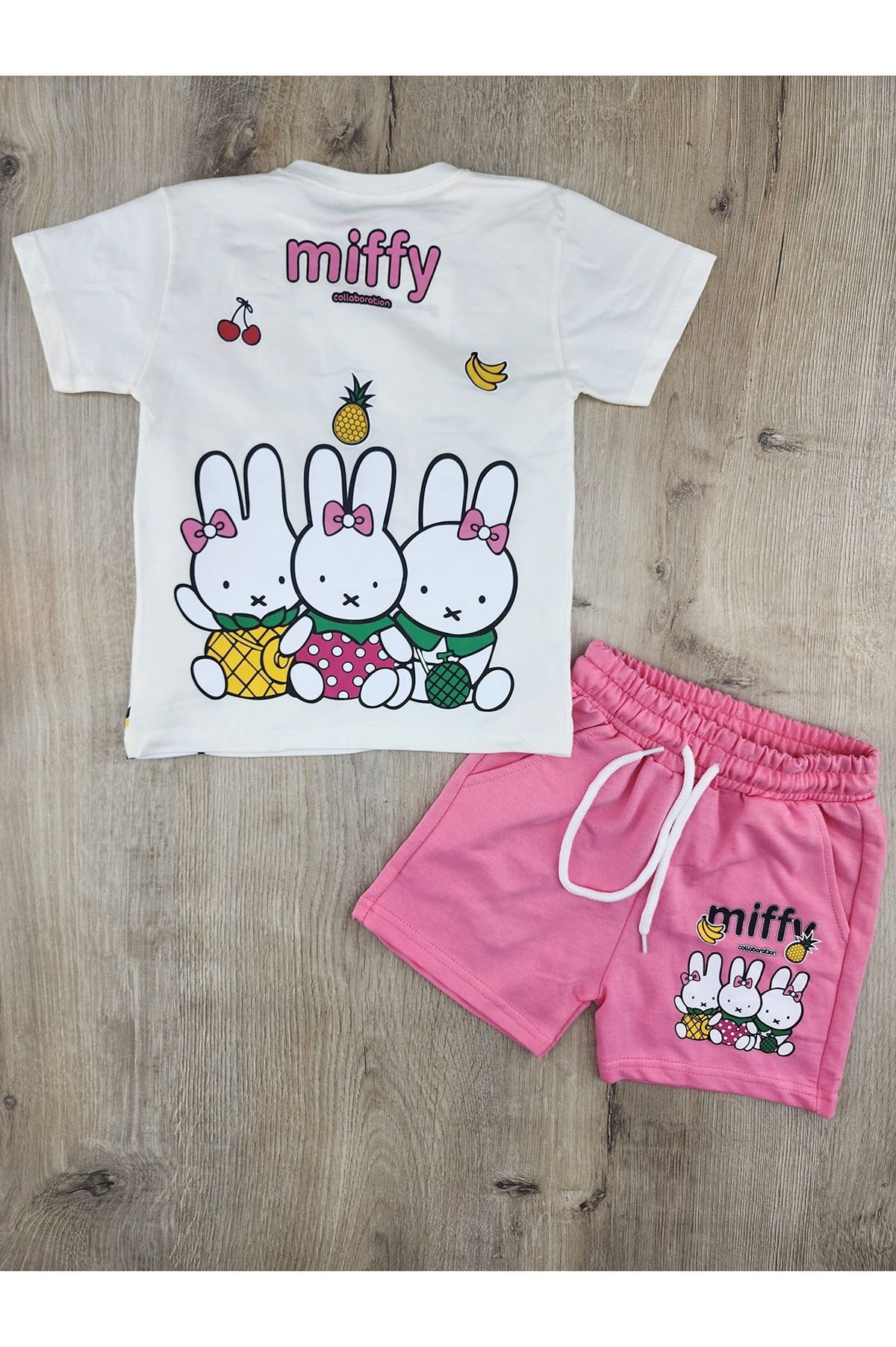 Defnecan (3-10 Yaş) Miffy Desenli Sırt Baskılı Şortlu Takım