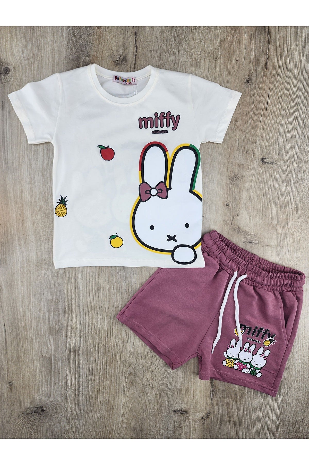 Defnecan (3-10 Yaş) Miffy Desenli Sırt Baskılı Şortlu Takım