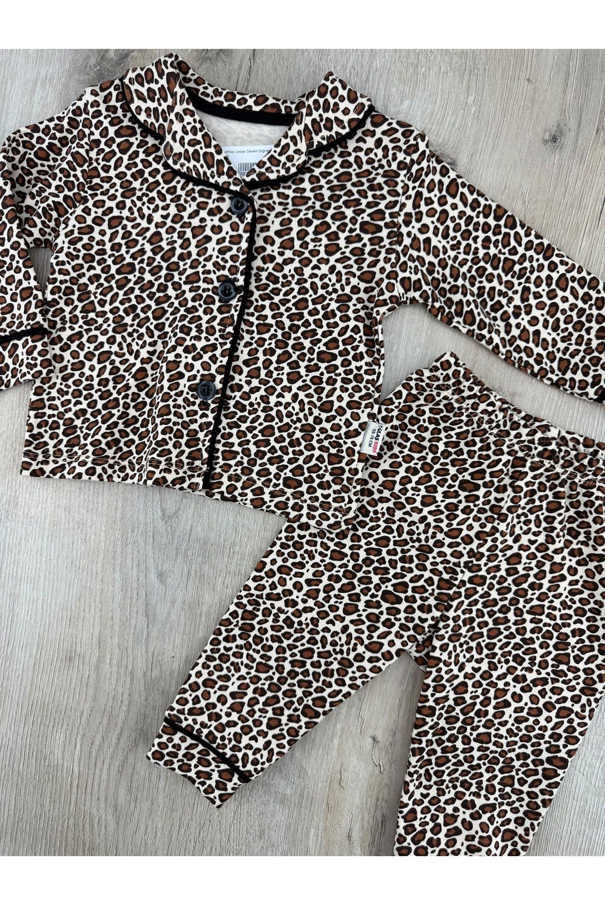 Dolaş (6Ay-6Yaş) Leopar Desenli Düğmeli Pijama Takımı