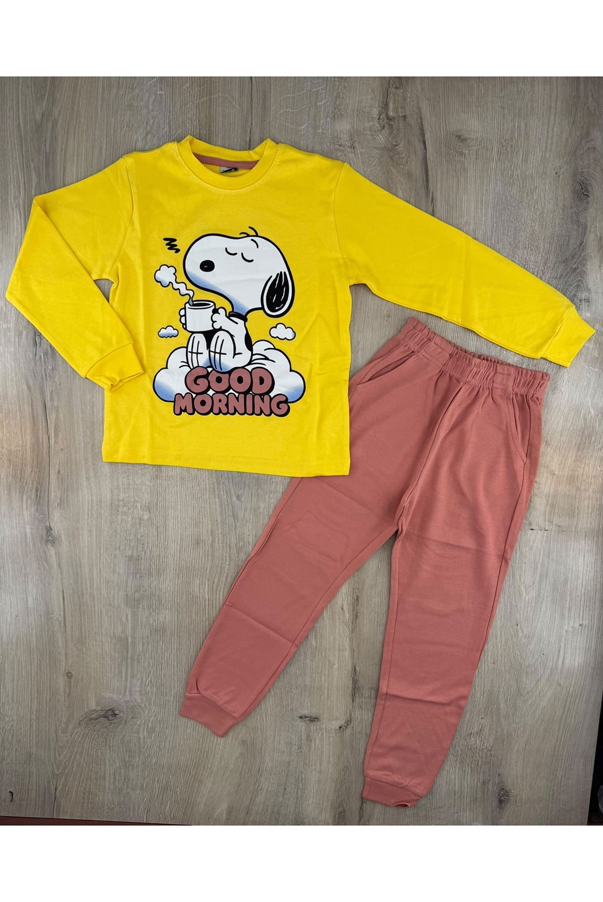 Fred (7-11 Yaş) Sevimli Snoopy Desenli Pijama Takımı