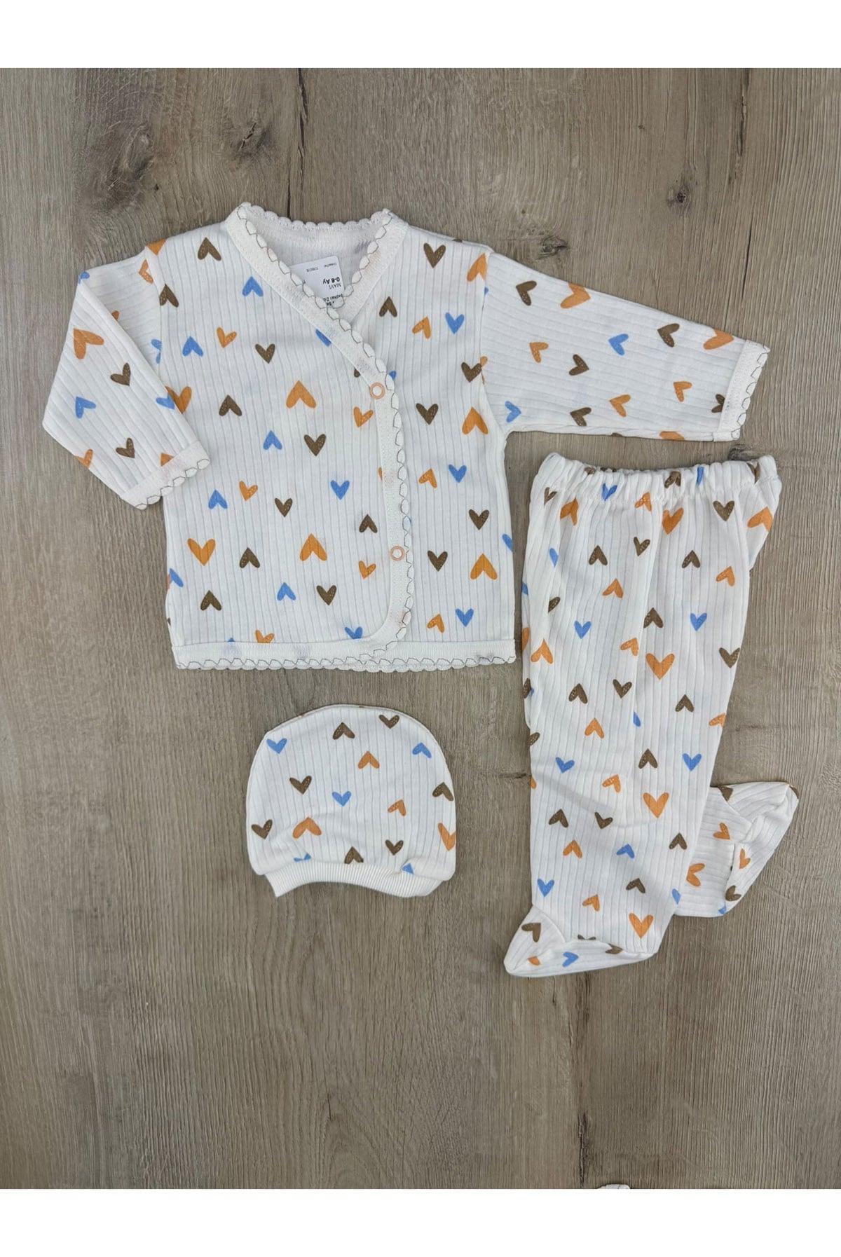 Gonca Bebe (0-3 ay) Renkli Kalp Desenli Şapkalı Zıbın Takımı