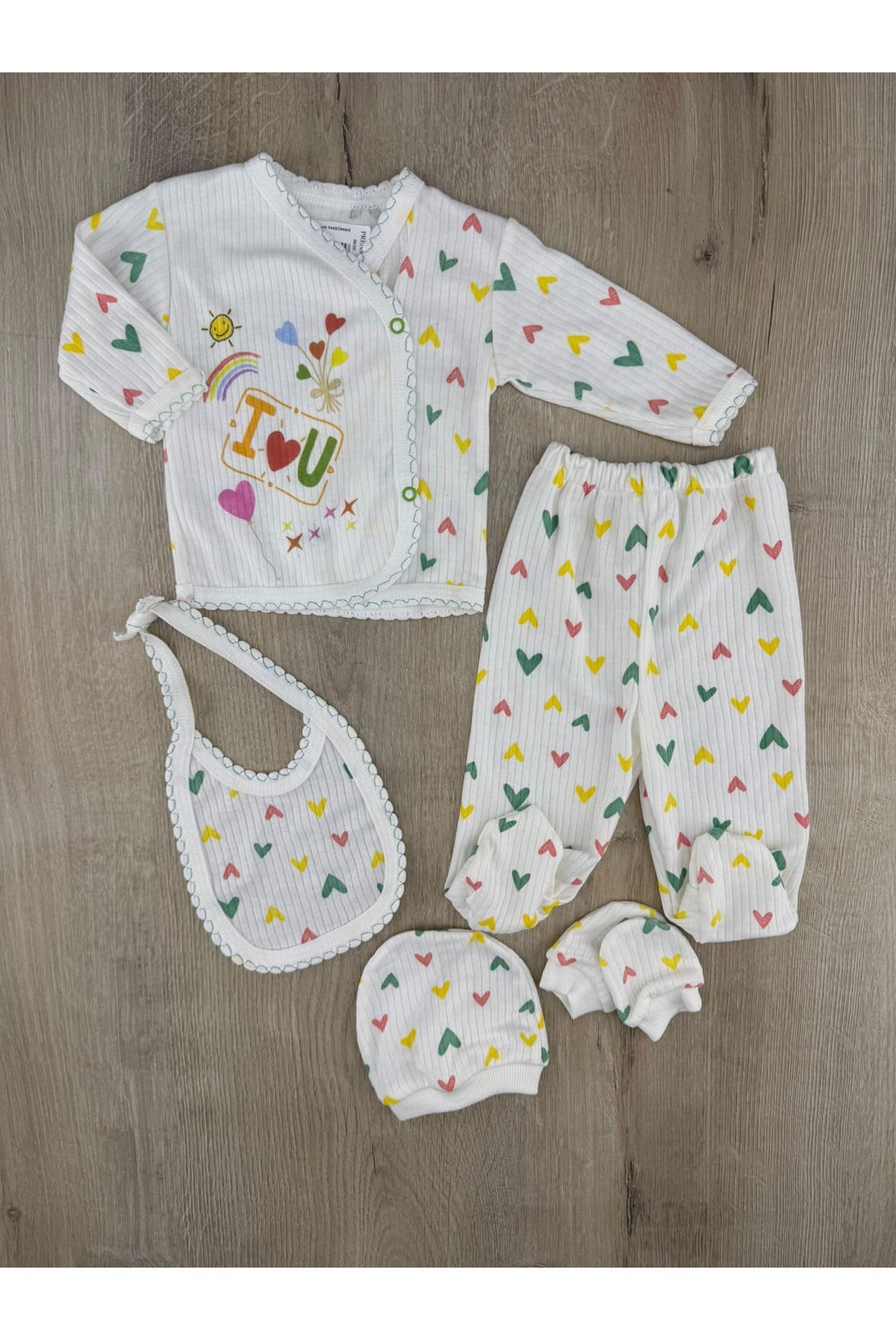 Gonca Bebe (0-3 ay) Renkli Kalp Desenli 5Li Zıbın Takımı