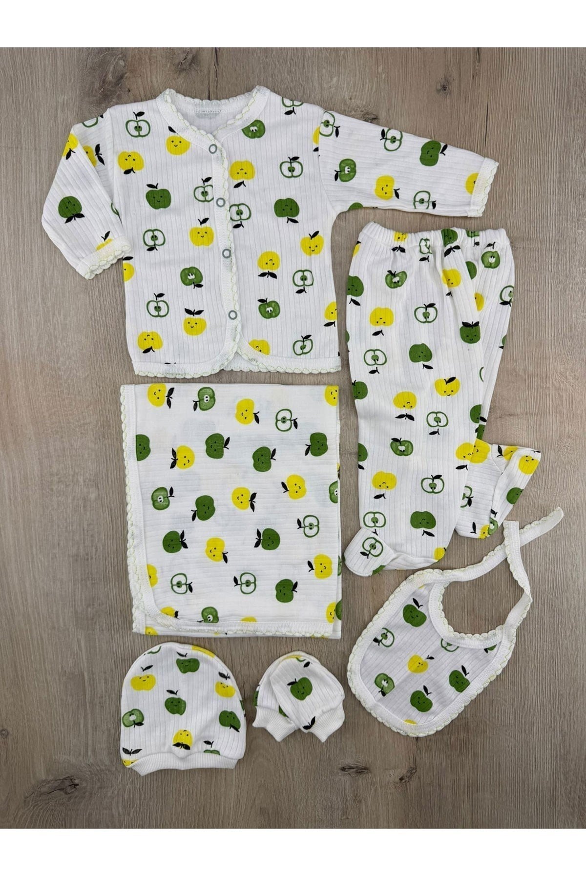 Gonca Bebe (0-6 ay) Elma Desenli Battaniyeli 6Lı Set
