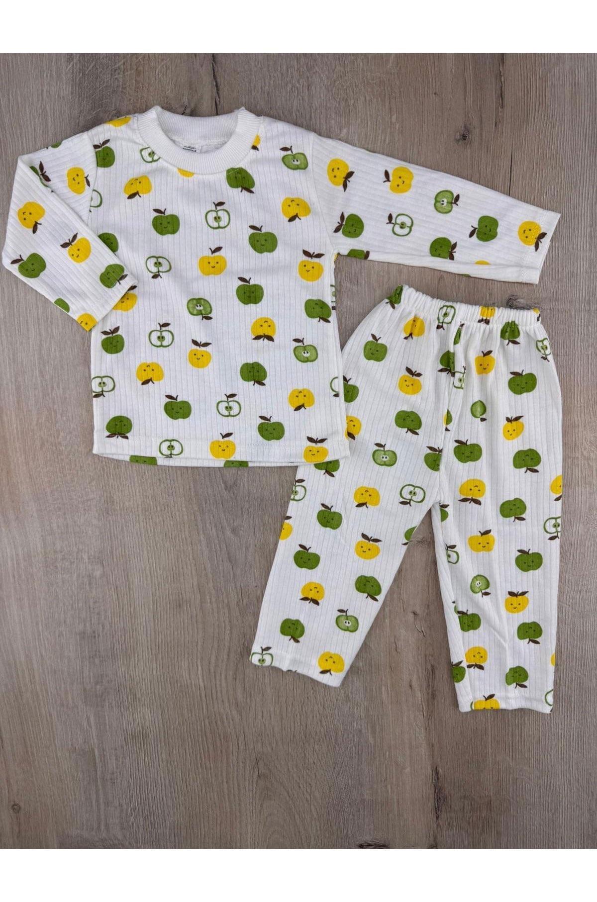Gonca Bebe (1-2-3 Yaş) Elma Desenli Pijama Takımı