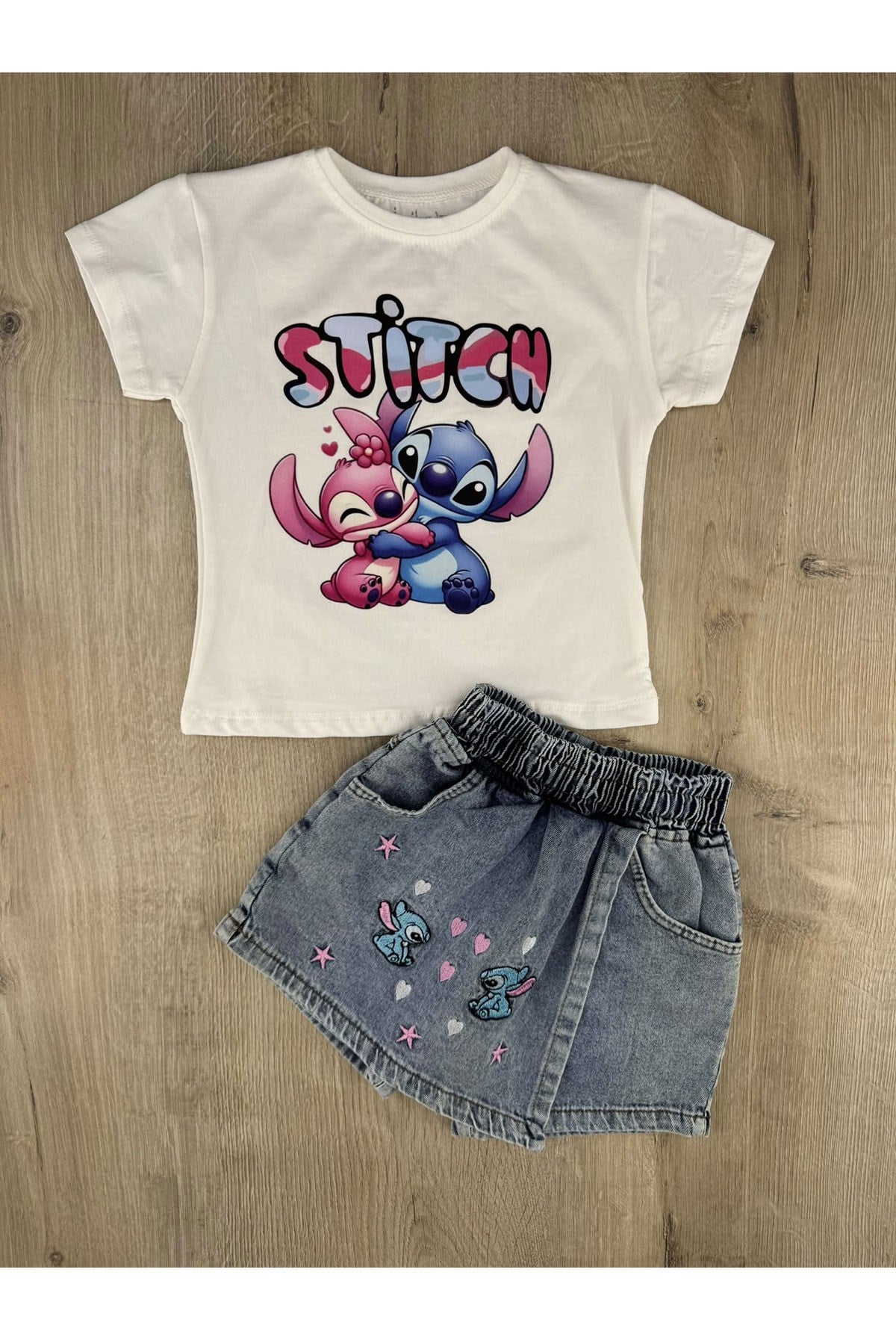İncilay (3-7 Yaş) Stitch Desenli Kot Şortlu Takım
