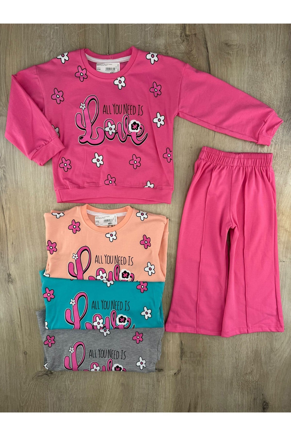 Keskincan (3-7 Yaş) LOVE Papatya Desenli Mevsimlik Takım