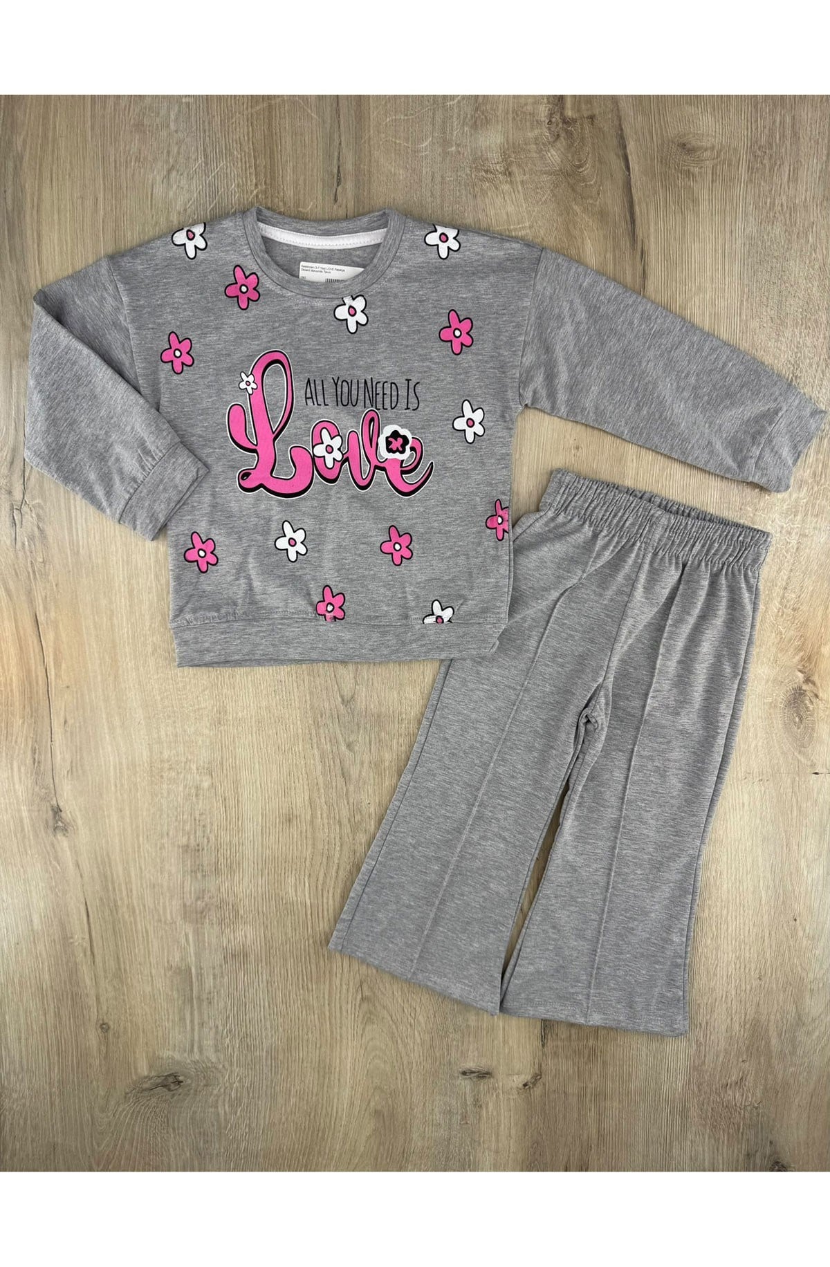 Keskincan (3-7 Yaş) LOVE Papatya Desenli Mevsimlik Takım
