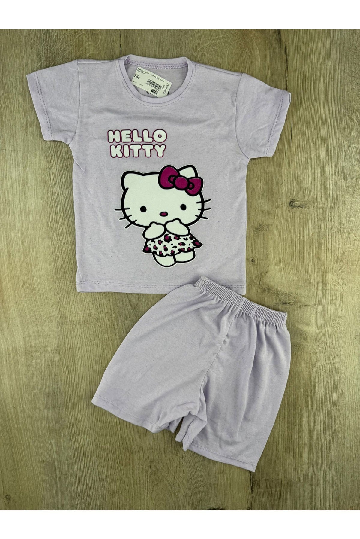 Keskincan-33 (2-5 Yaş)i Hello Kitty Desenli Şortlu Takım