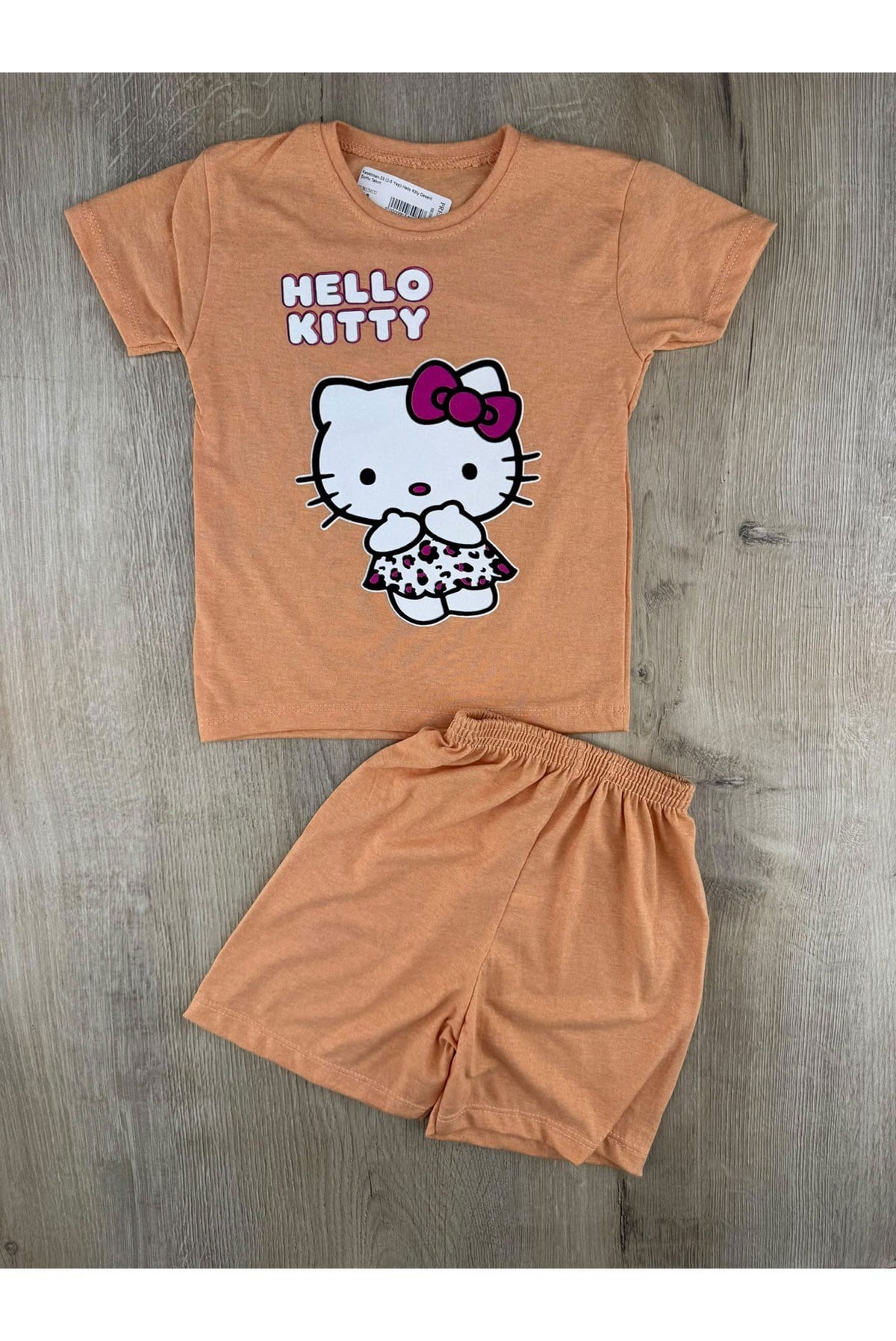 Keskincan-33 (2-5 Yaş)i Hello Kitty Desenli Şortlu Takım