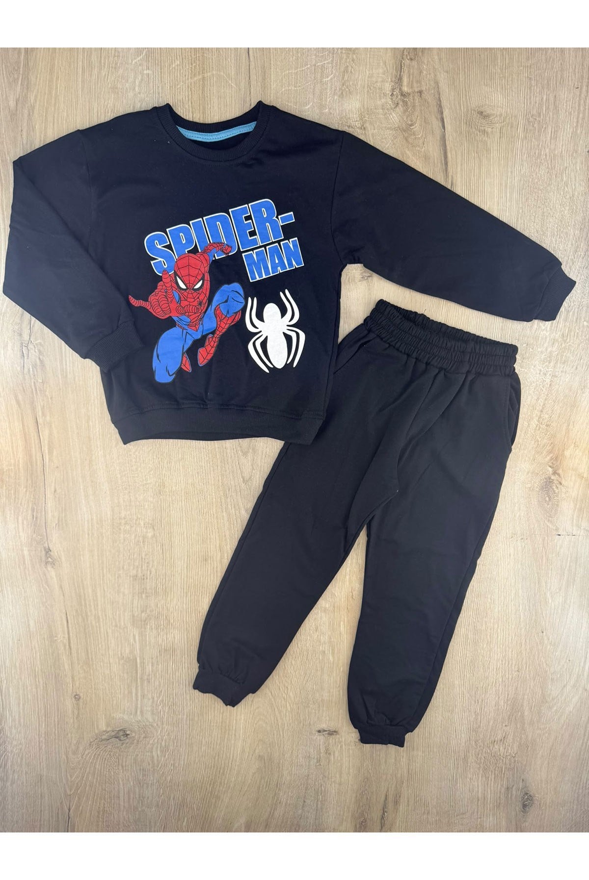 Keskincan (5-8 Yaş) Spiderman Desenli Mevsimlik Takım