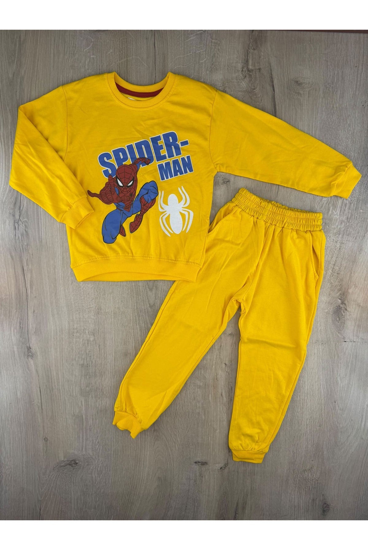 Keskincan (5-8 Yaş) Spiderman Desenli Mevsimlik Takım