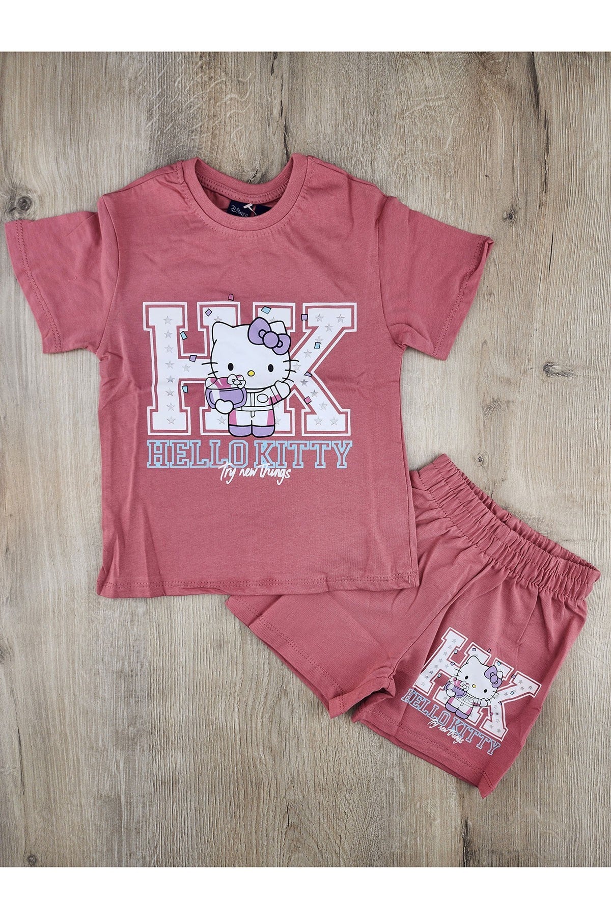 MDY (3-10 Yaş) Hello Kitty-2 Desenli Şortlu Takım