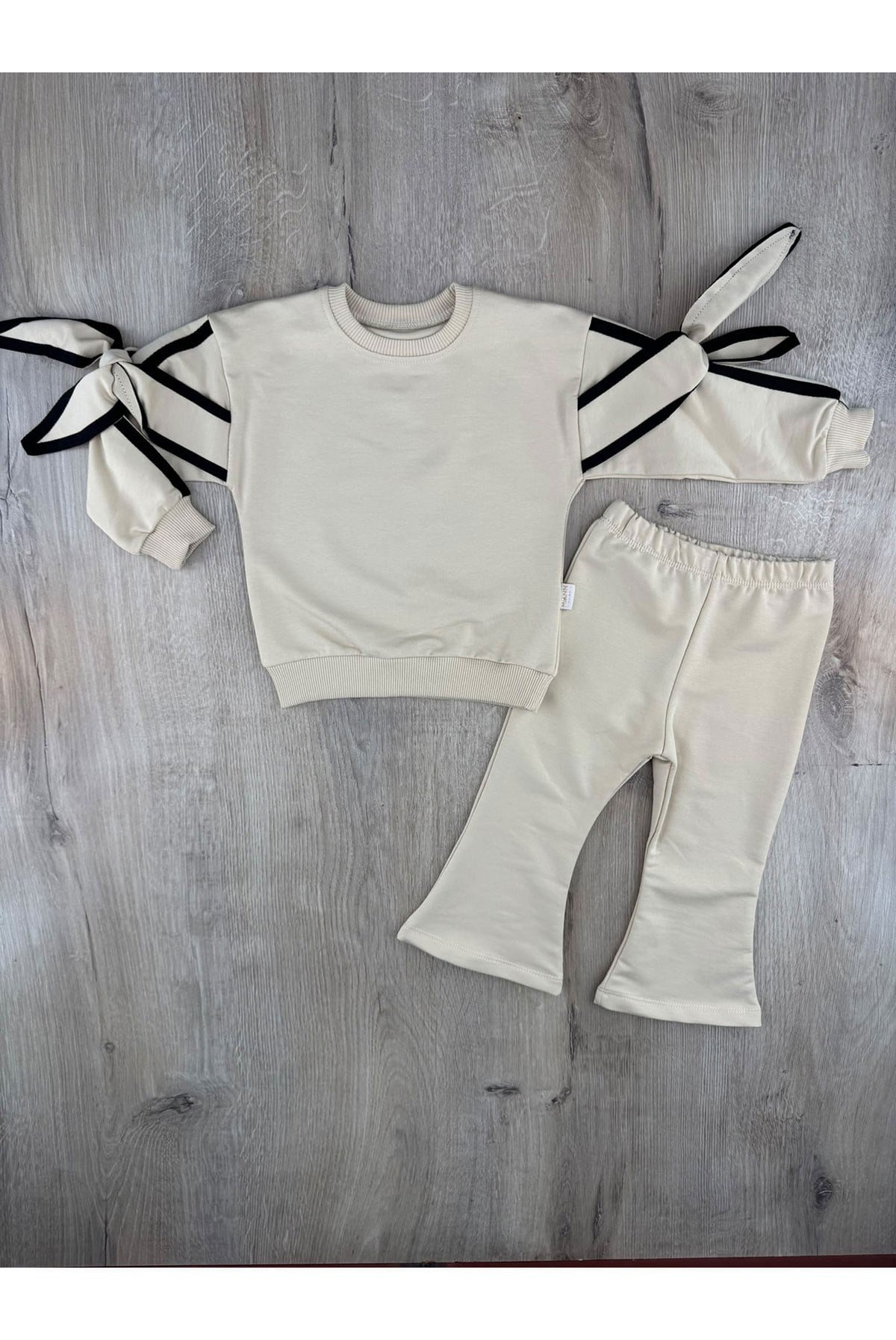 Miann (1-4 Yaş) Kolları Şeritli Fiyonklu Mevsimlik Takım