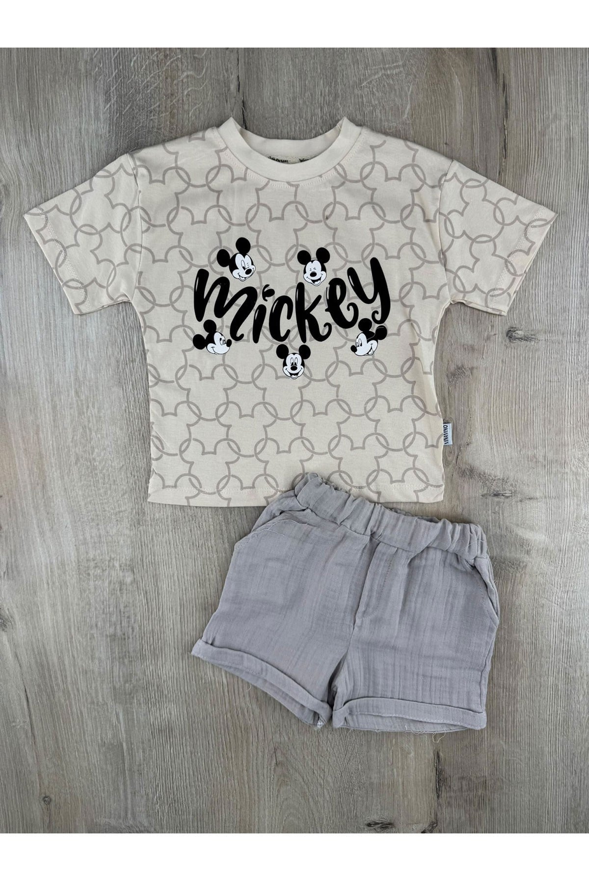 Minamino (2-5 Yaş) Mickey Desenli Müslin Şortlu Takım