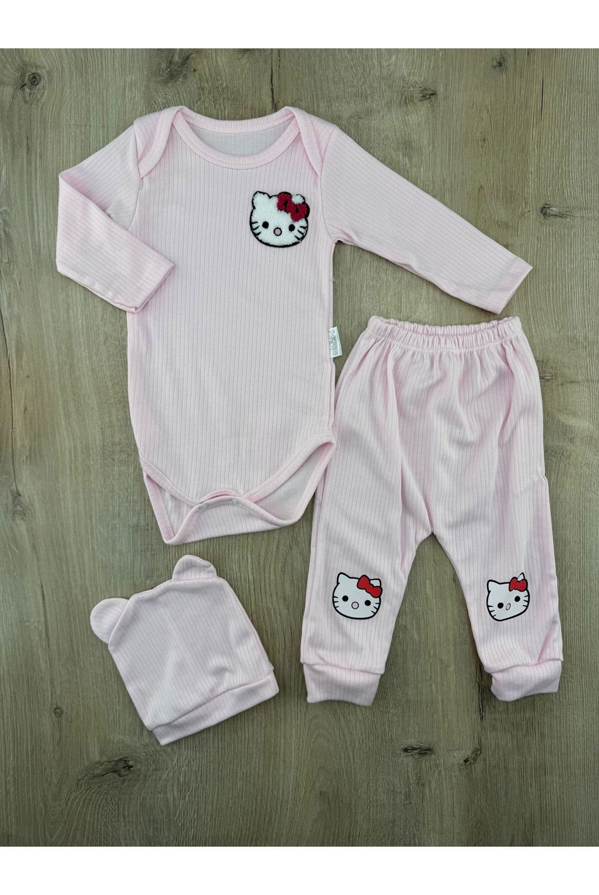 Minibird (3-6-9 Ay) Hello Kitty Desenli Çıtçıtlı Badili Şapkalı Takım