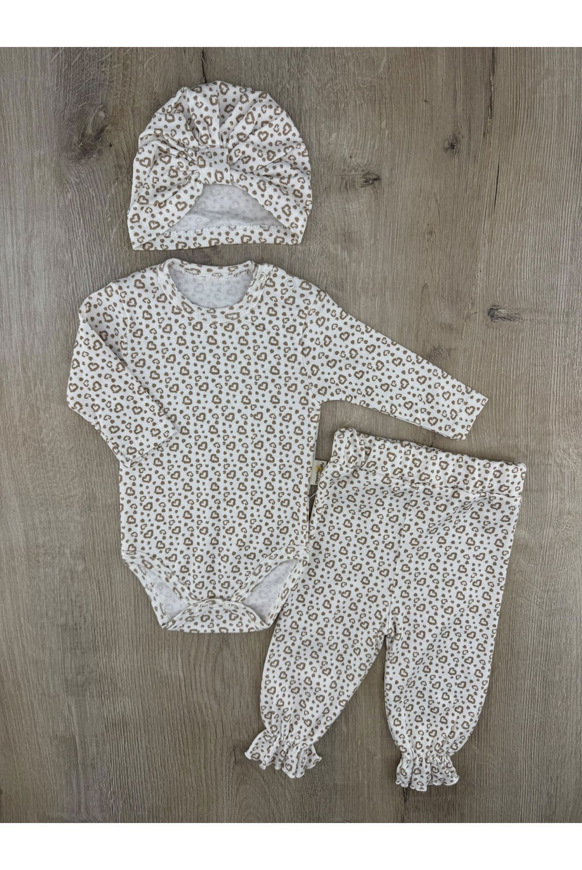 Murat Baby (0-12 ay) Renkli Kalp Desenli Boneli Çıtçıtlı Badili Takım