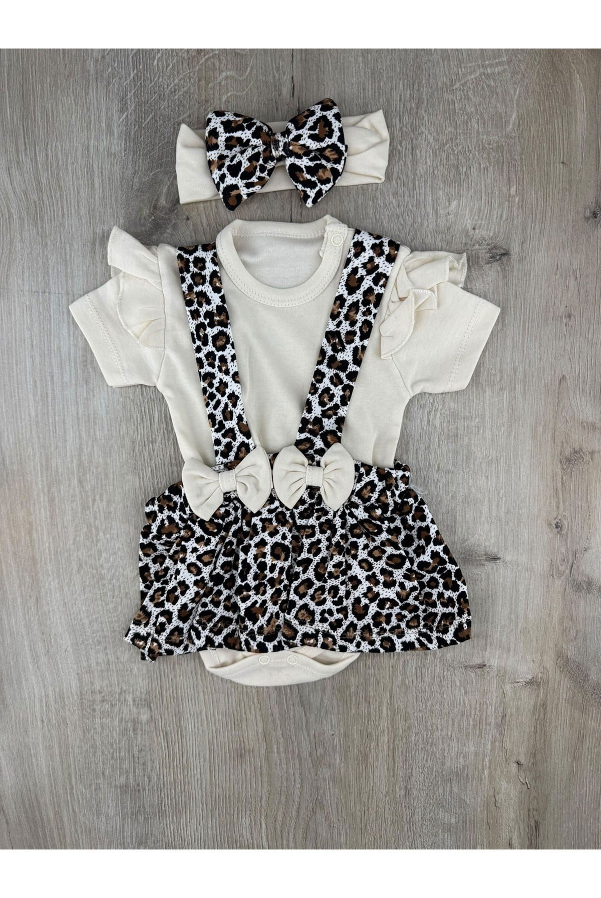 Murat Baby(0-12 Ay) Leopar Desenli Fiyonklu Çıtçıtlı Badi