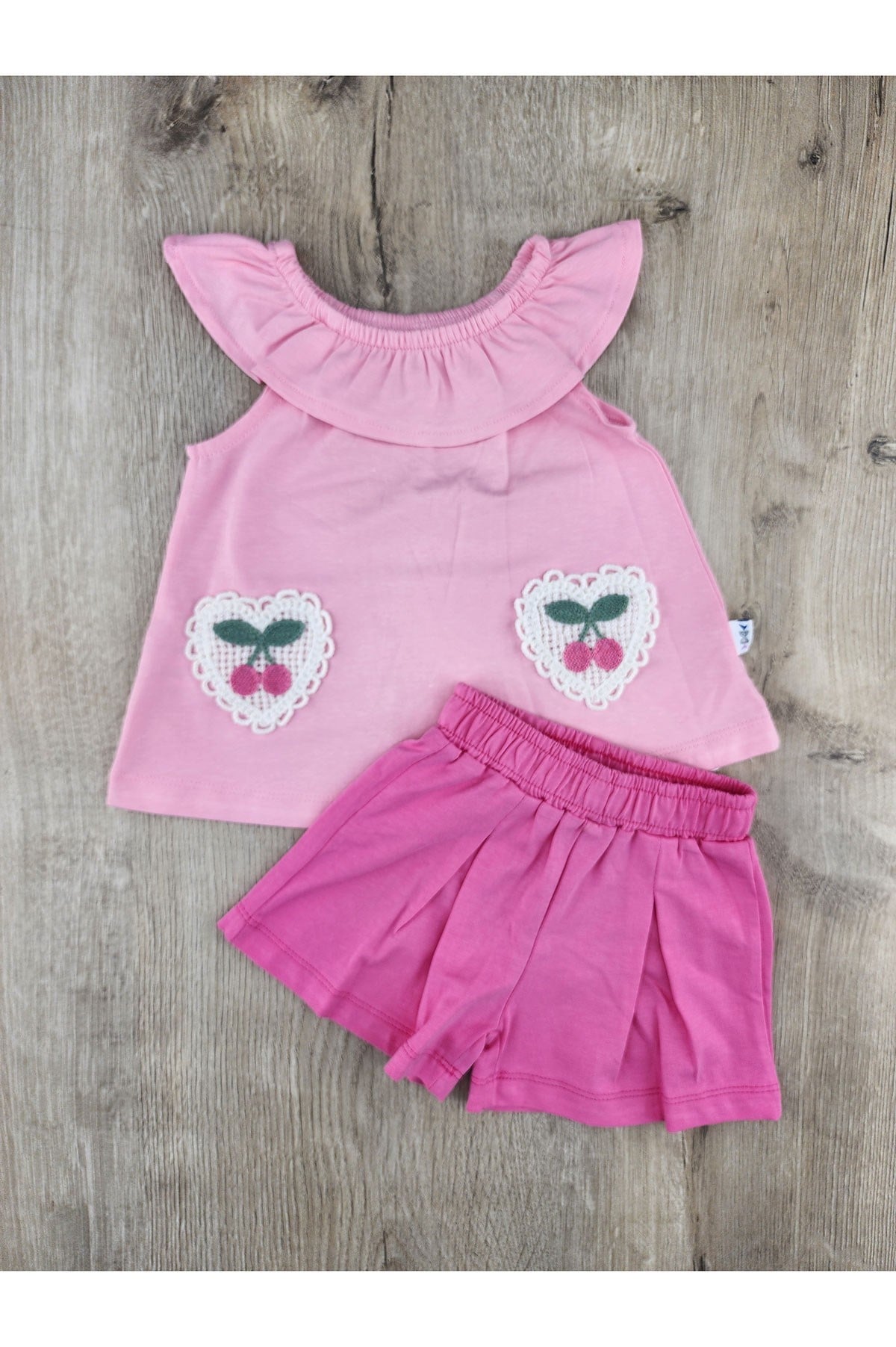 Nazar Bebe 26330 (9-24 Ay) Kiraz Nakışlı Şortlu Takım