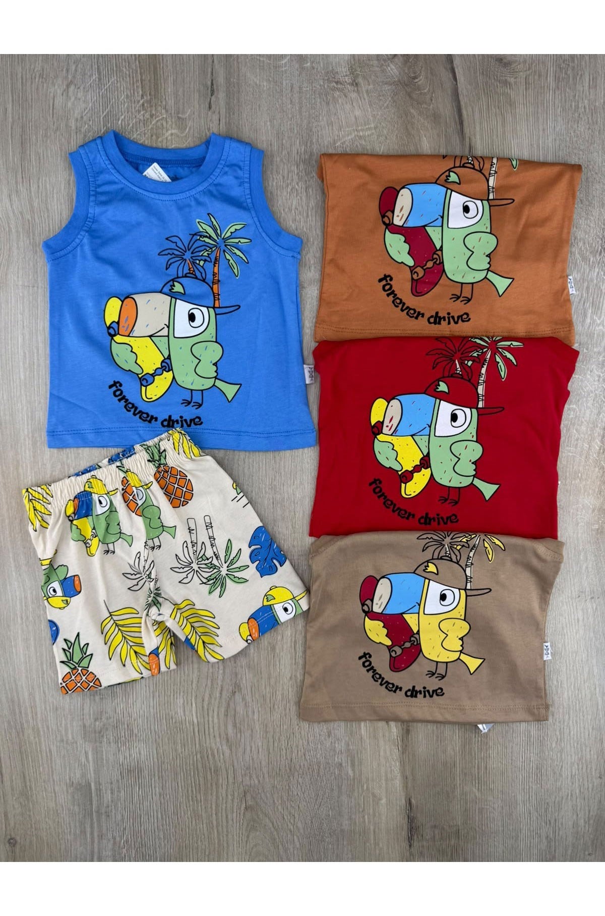 Nazar Bebe (9-24 Ay) 26238 Papağan Desenli Askılı Şortlu Takım