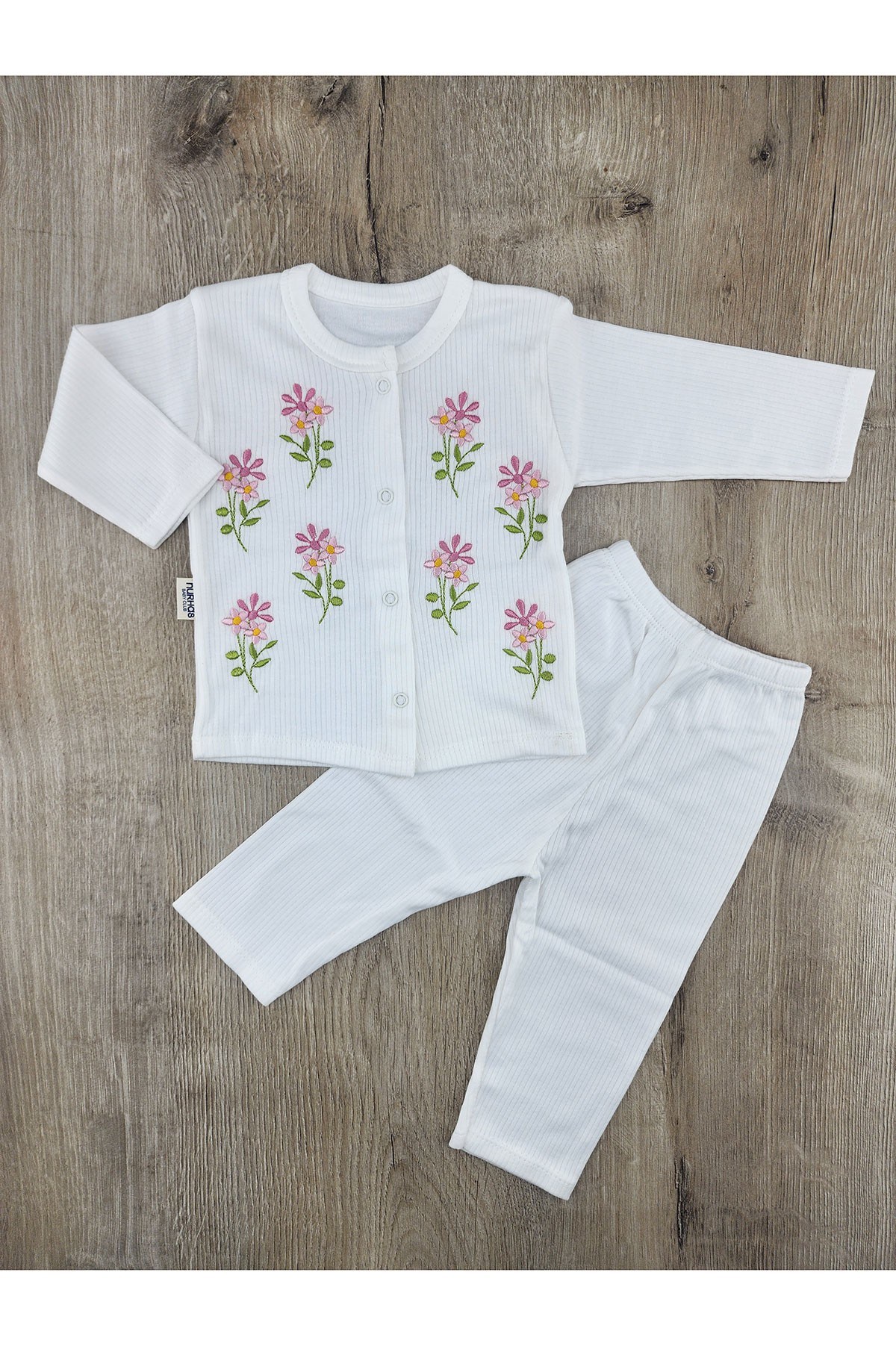 Nurhas (0-6 Ay) 6055 Beyaz Papatya Desenli Takım