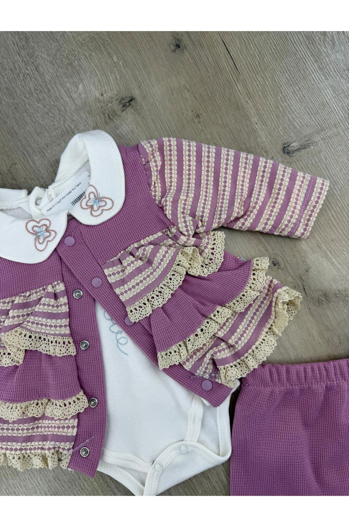 Pakel (0-12 ay)Fırfırlı Hırkalı 3Lü Takım