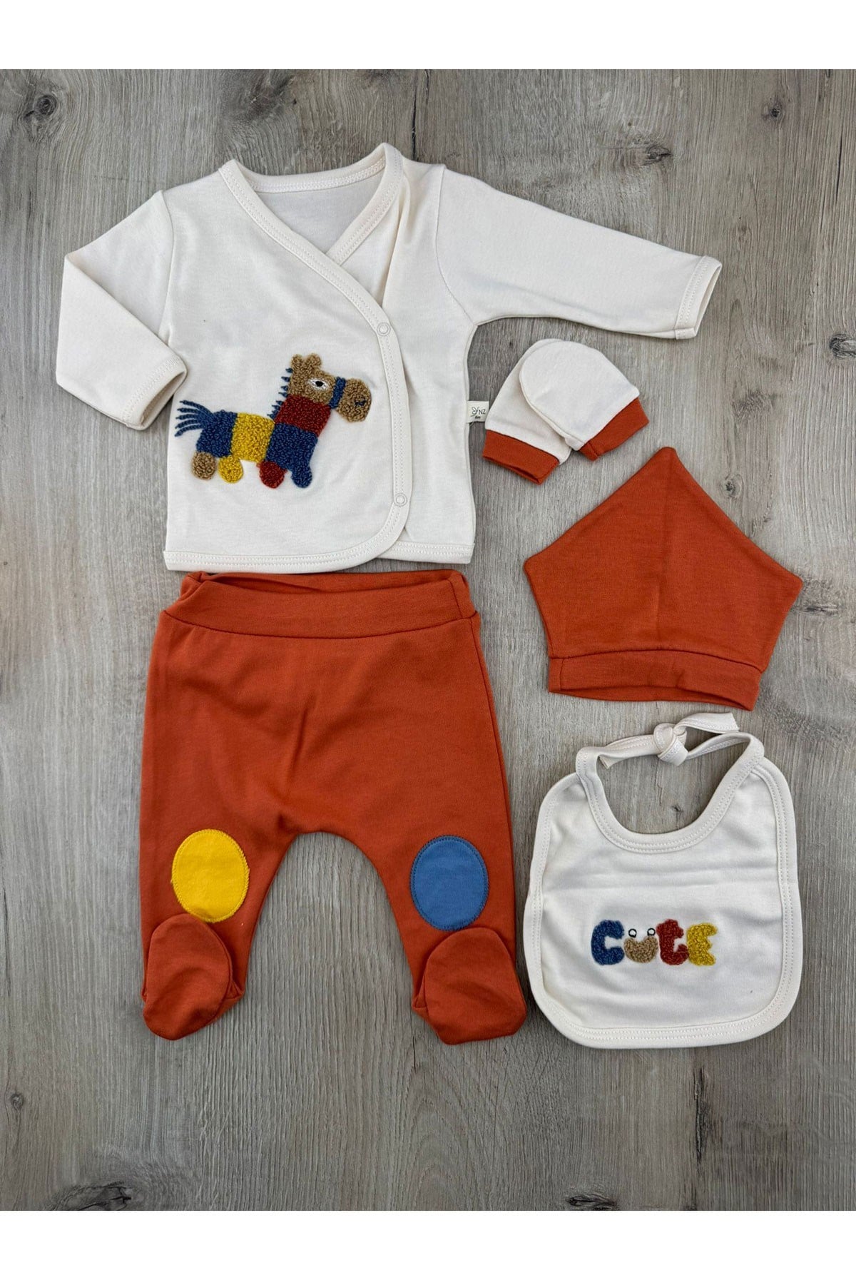 Serde Baby (0-3 Ay) 2049 Renkli Zebra Desenli Zıbın Takımı