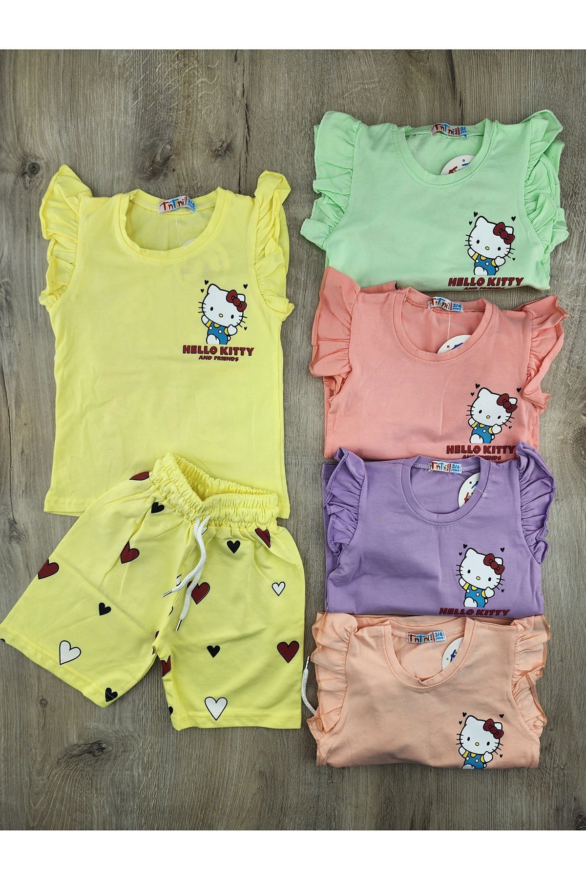 Tintini (3-10 Yaş) Hello Kitty Desenli Sırtı Baskılı Şortlu Takım